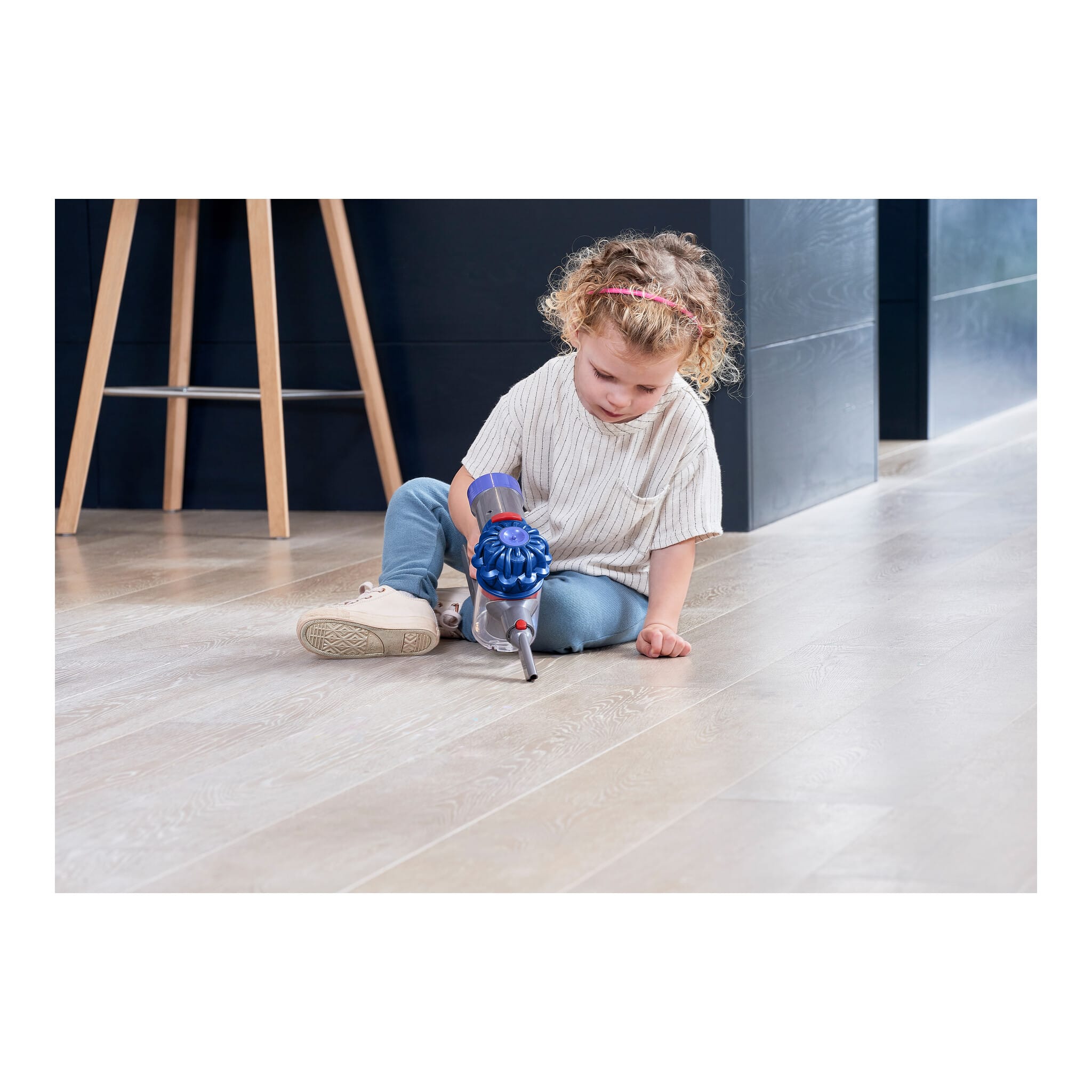 Casdon Dyson Cordless Vacuum Cleaner Toy - Pink