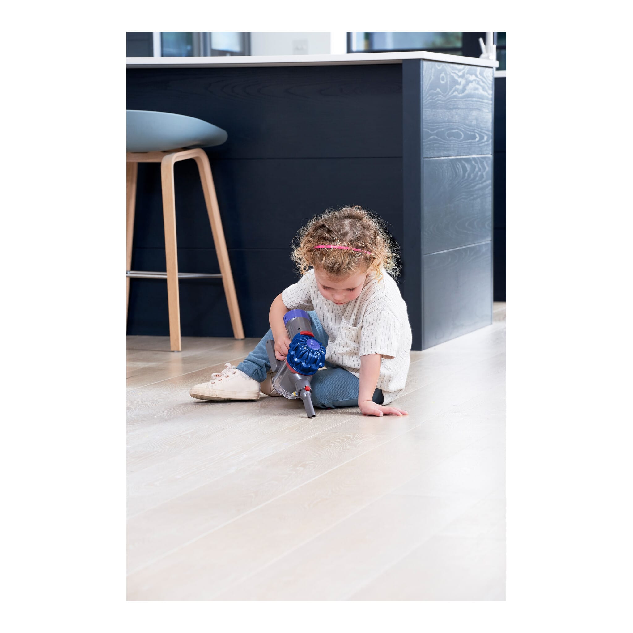 Casdon Dyson Cordless Vacuum Cleaner Toy - Pink