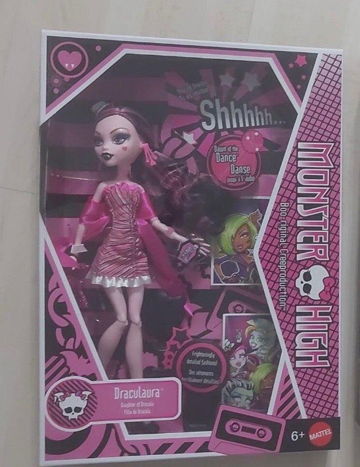 Monster High Dawn of the Dance Draculaura Doll
