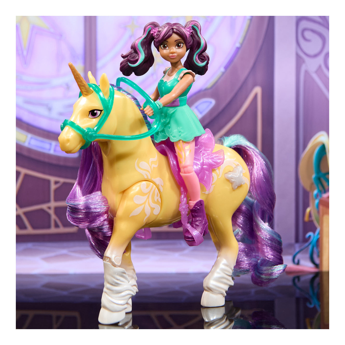 Unicorn Academy Ava & Plant Magic Leaf Light-Up Doll and Unicorn Set