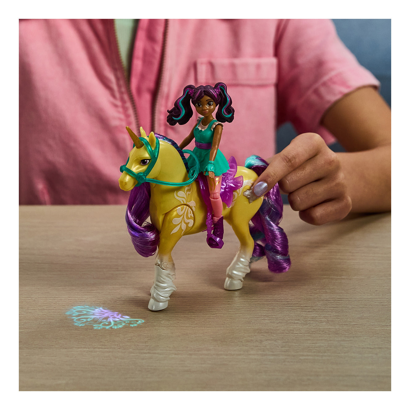 Unicorn Academy Ava & Plant Magic Leaf Light-Up Doll and Unicorn Set