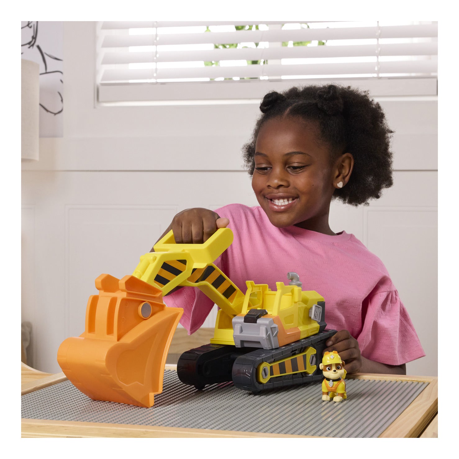 Rubble & Crew Rubble’s Ultimate Tool Bulldozer Vehicle with Figure