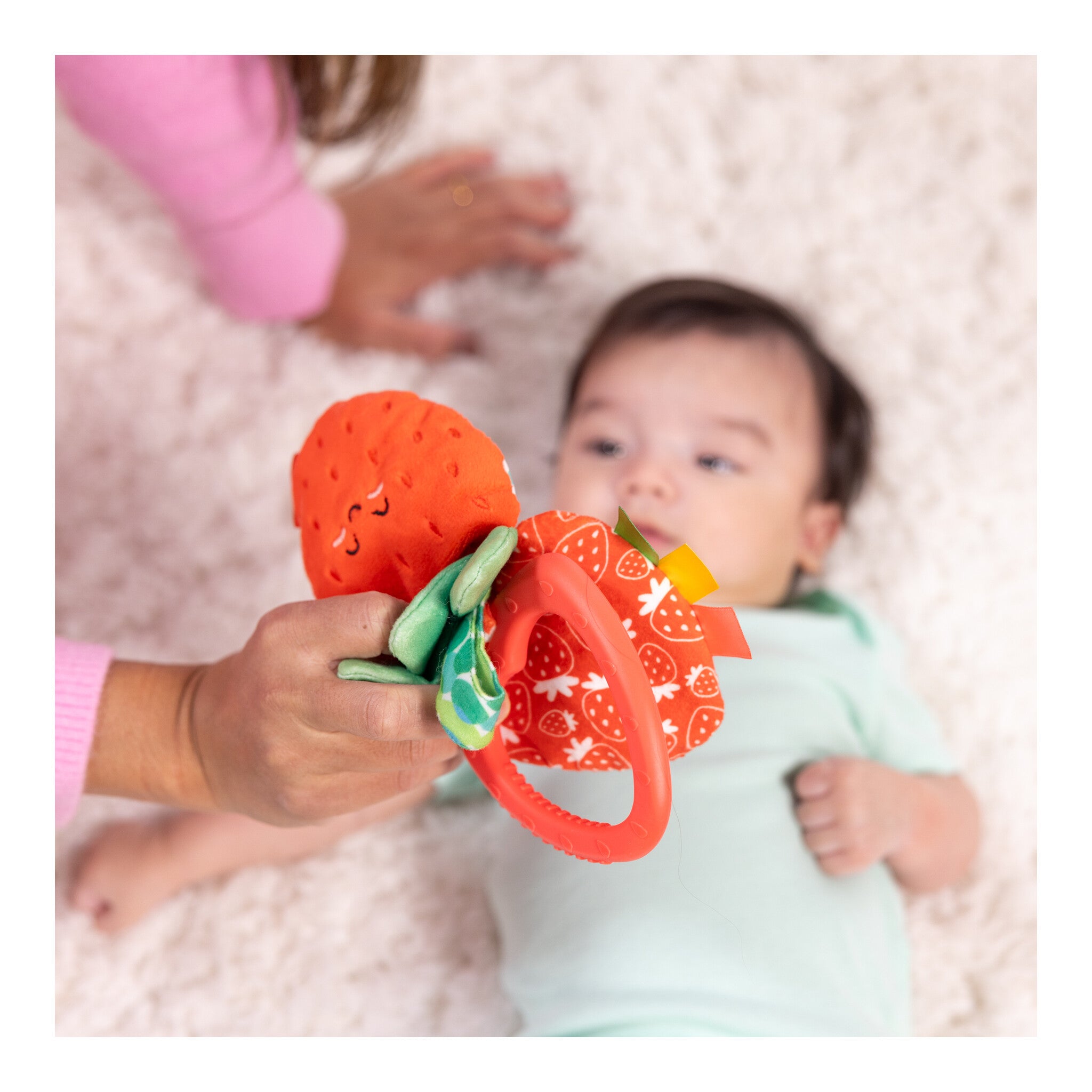 Melissa & Doug Peek-a-Boo Berry Strawberry Take-Along Toy