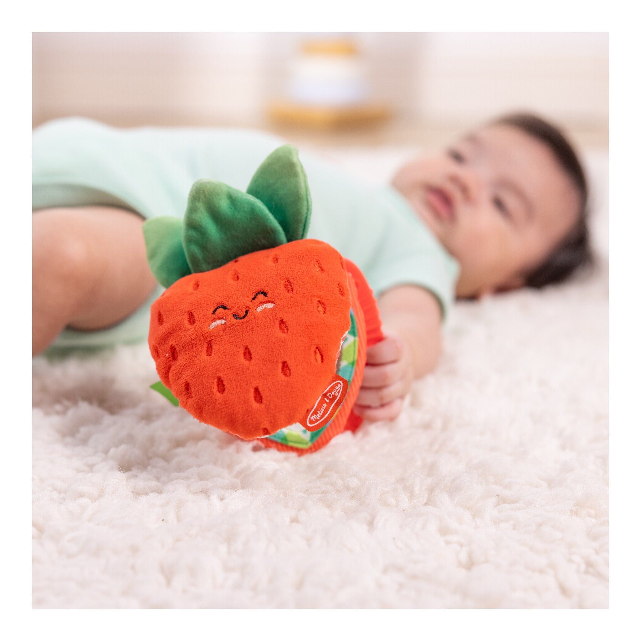 Melissa & Doug Peek-a-Boo Berry Strawberry Take-Along Toy