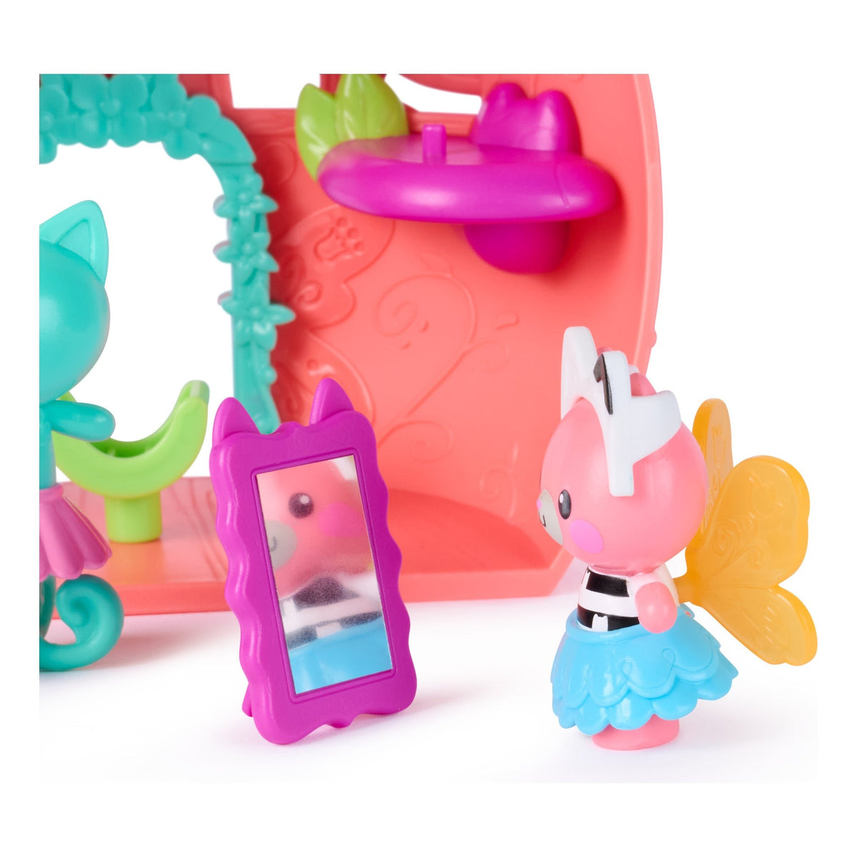 Gabby's Dollhouse Fairylandia Kitty Fairy Flutter Fairy Playset