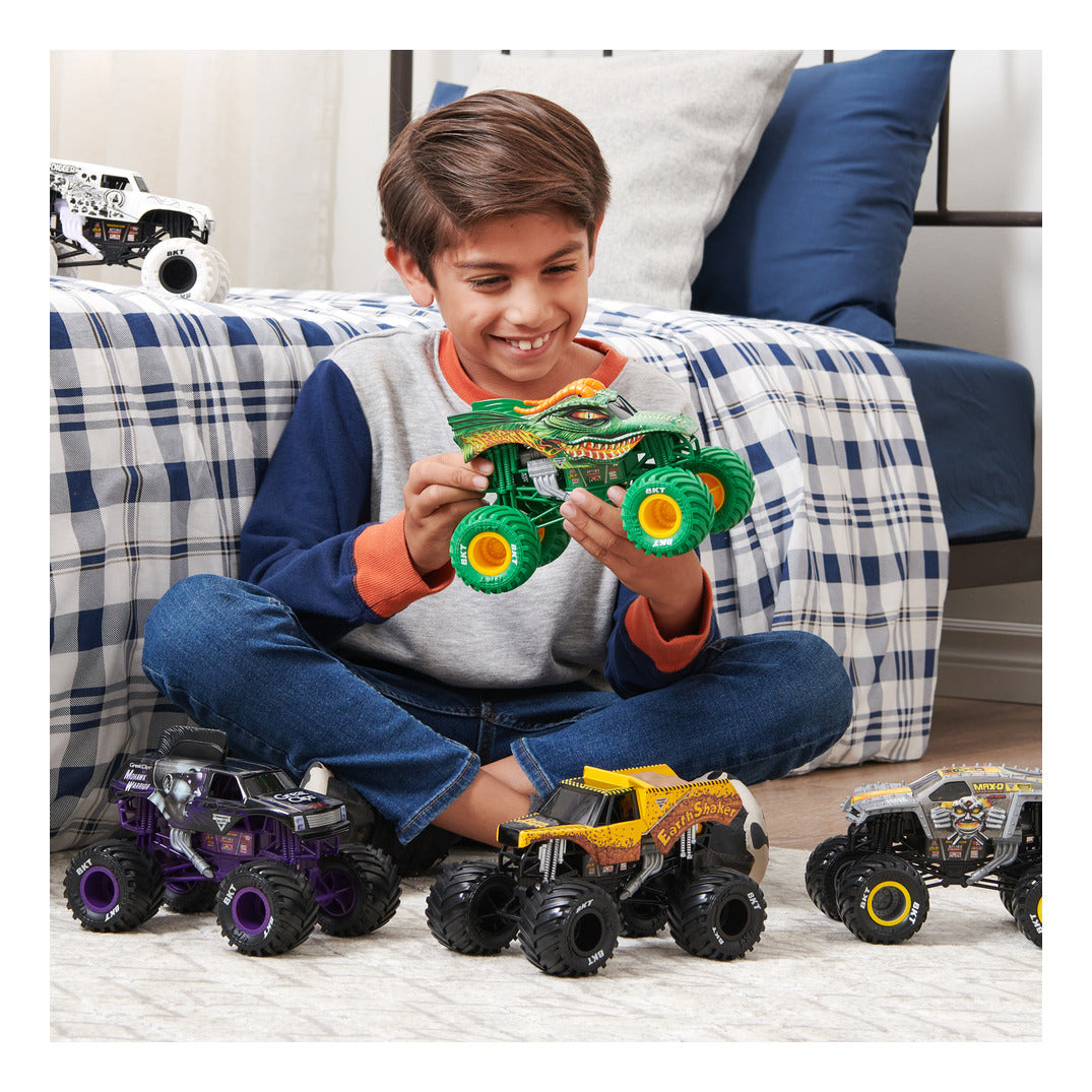 Monster Jam Megalodon 1:24 Die-Cast Monster Truck