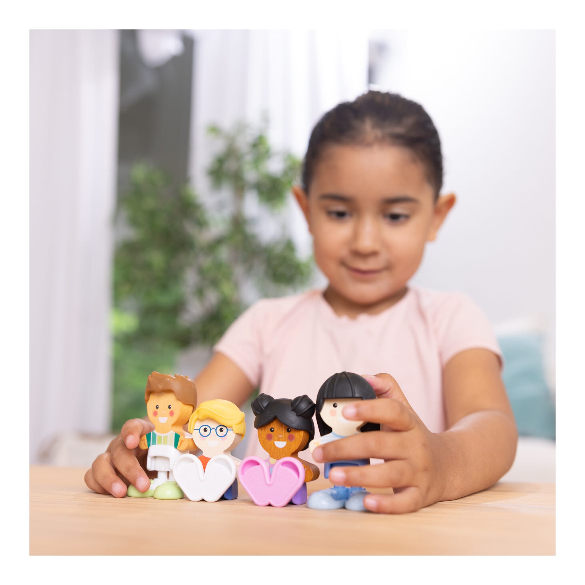Melissa & Doug Cheery Lane Cheeries Play Figures 4-Pack 681147009745
