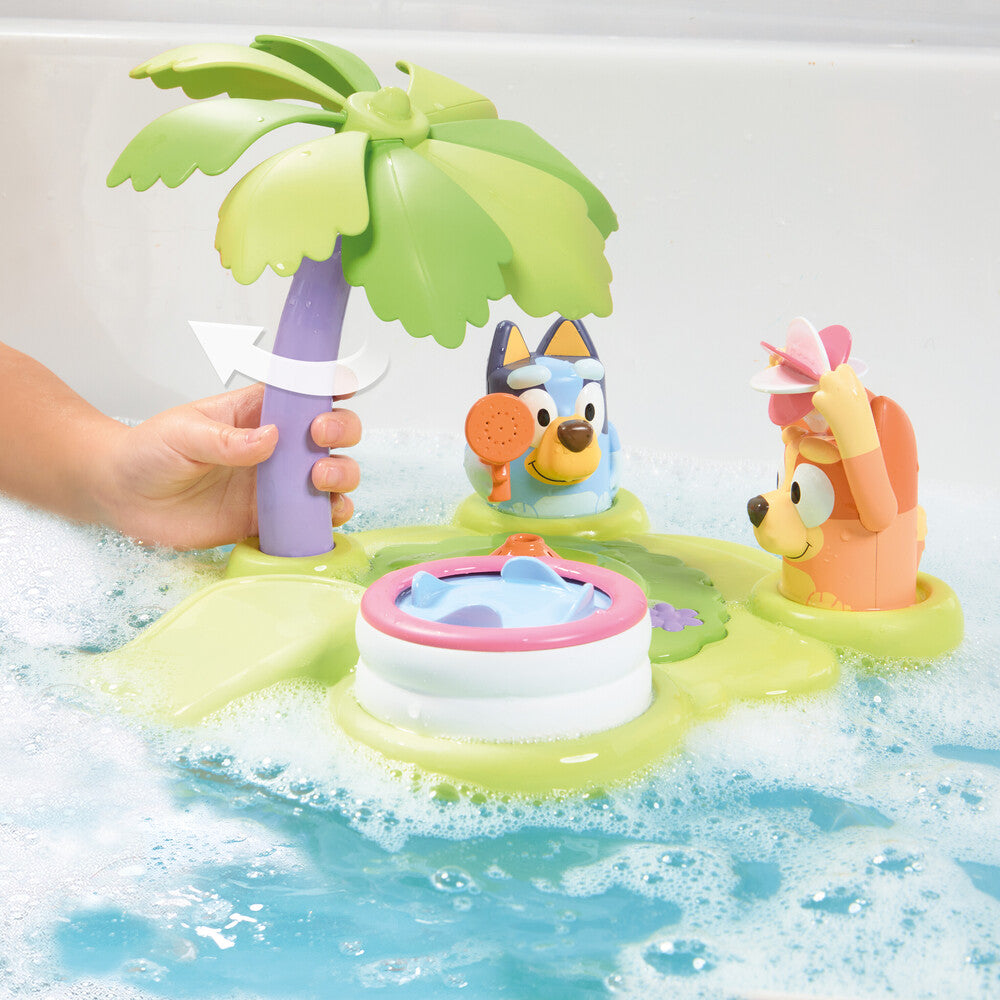 TOMY Toomies Bluey’s Bath Island 5-in-1 Fountain Bath Toy