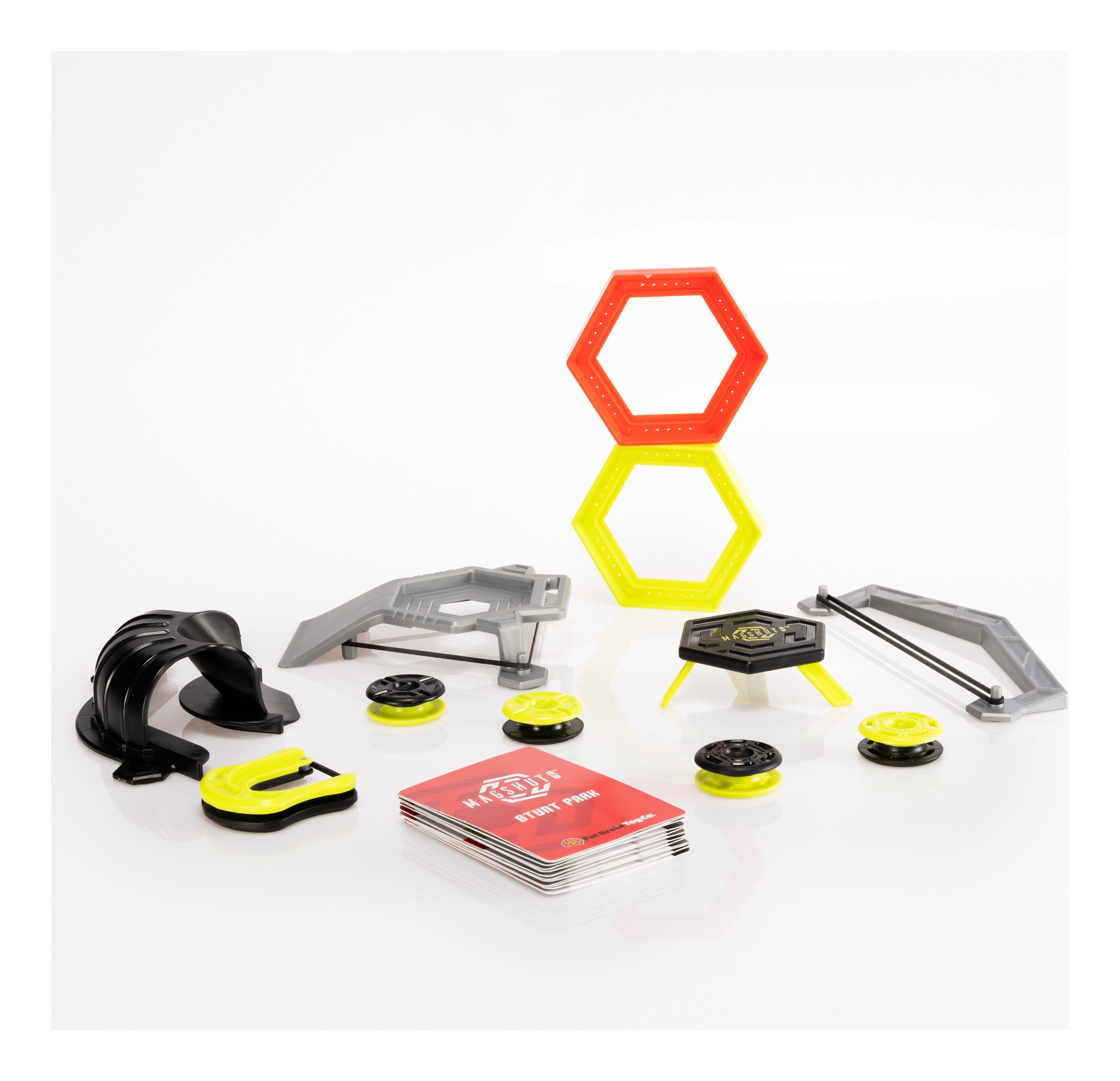 Fat Brain Toys Magshuto Stunt Park Magnetic Trick Shot Set