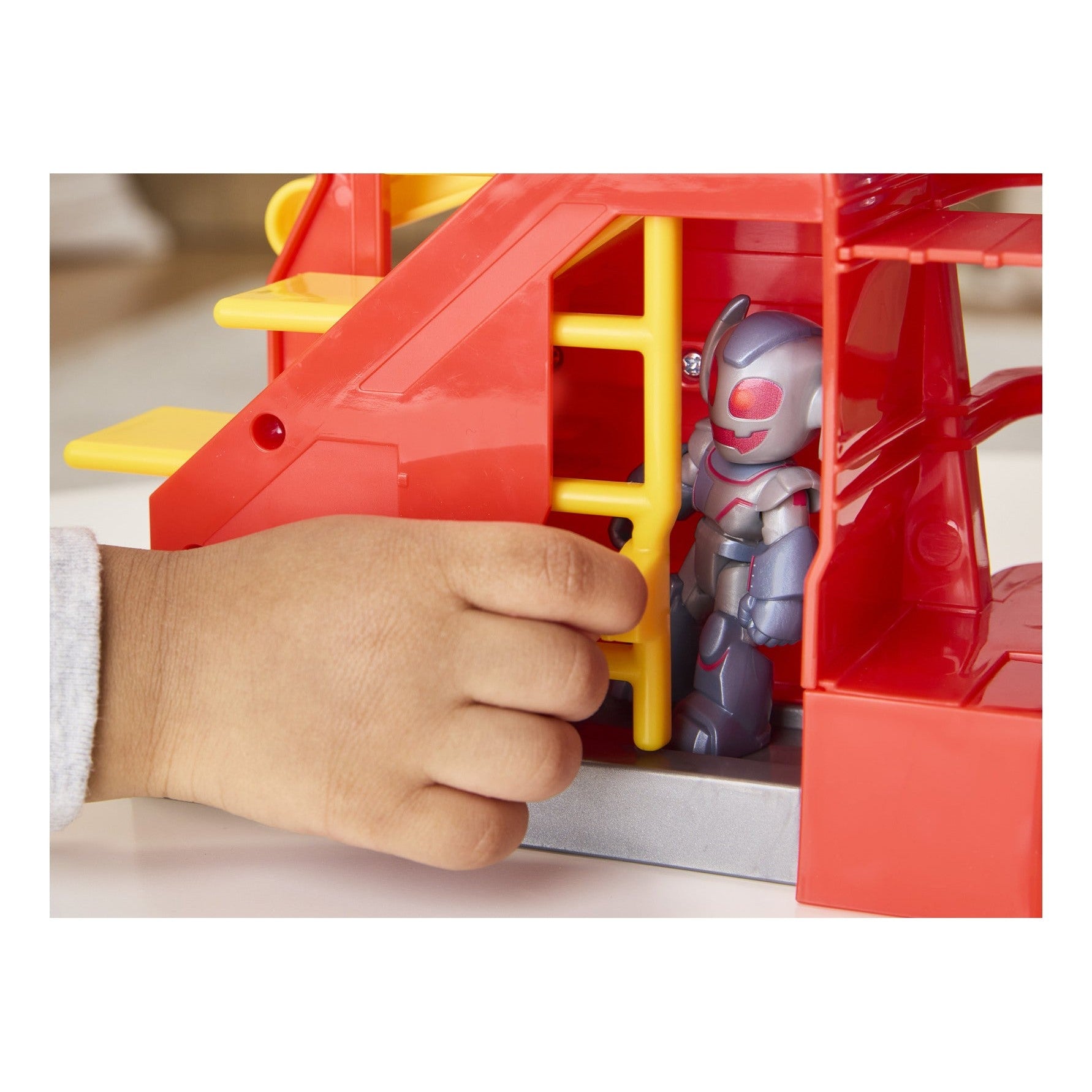 Hasbro Marvel Iron Man and His Awesome Friends Iron Quarters Playset