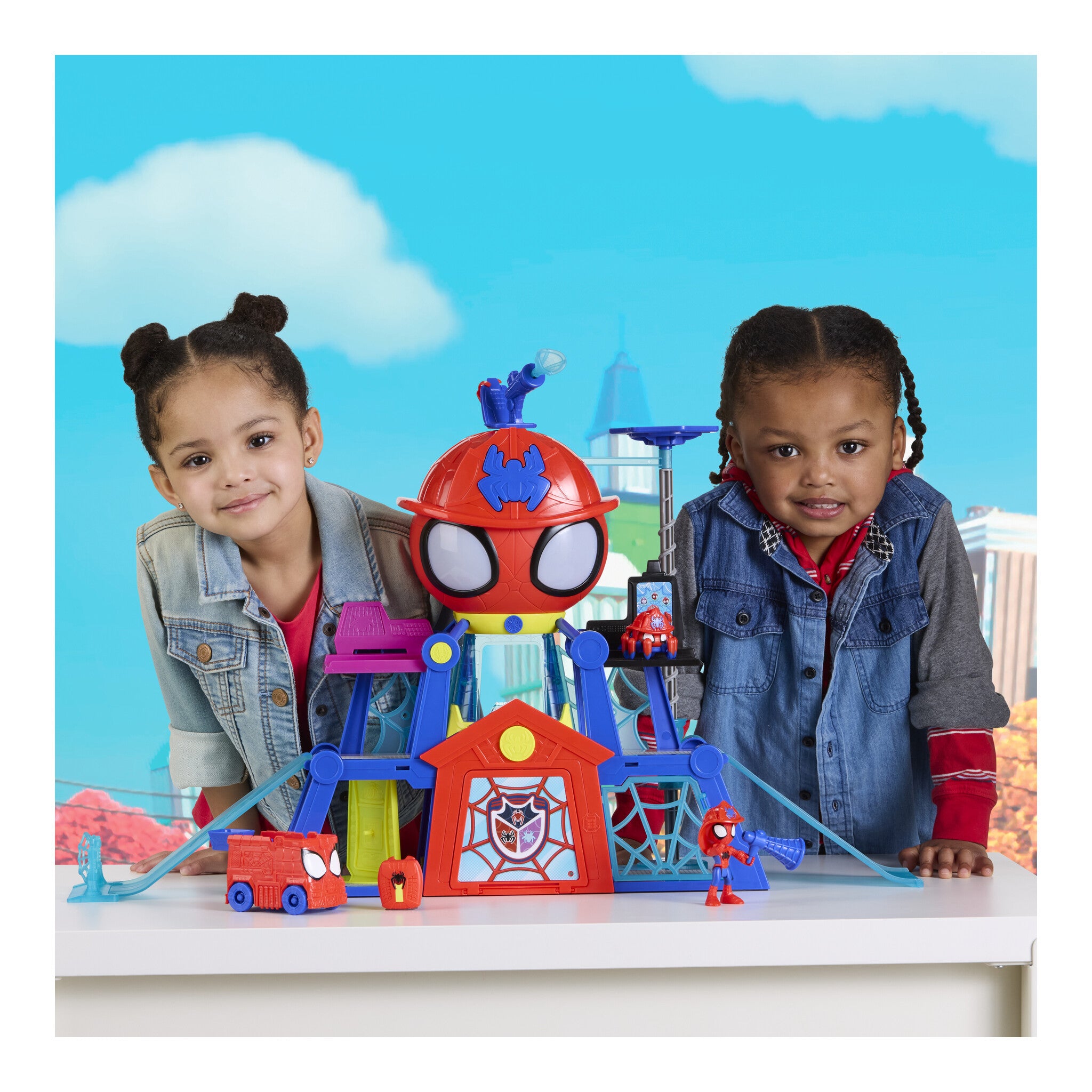 Marvel Spidey and His Amazing Friends Rescue-Webs Web-Quarters Playset