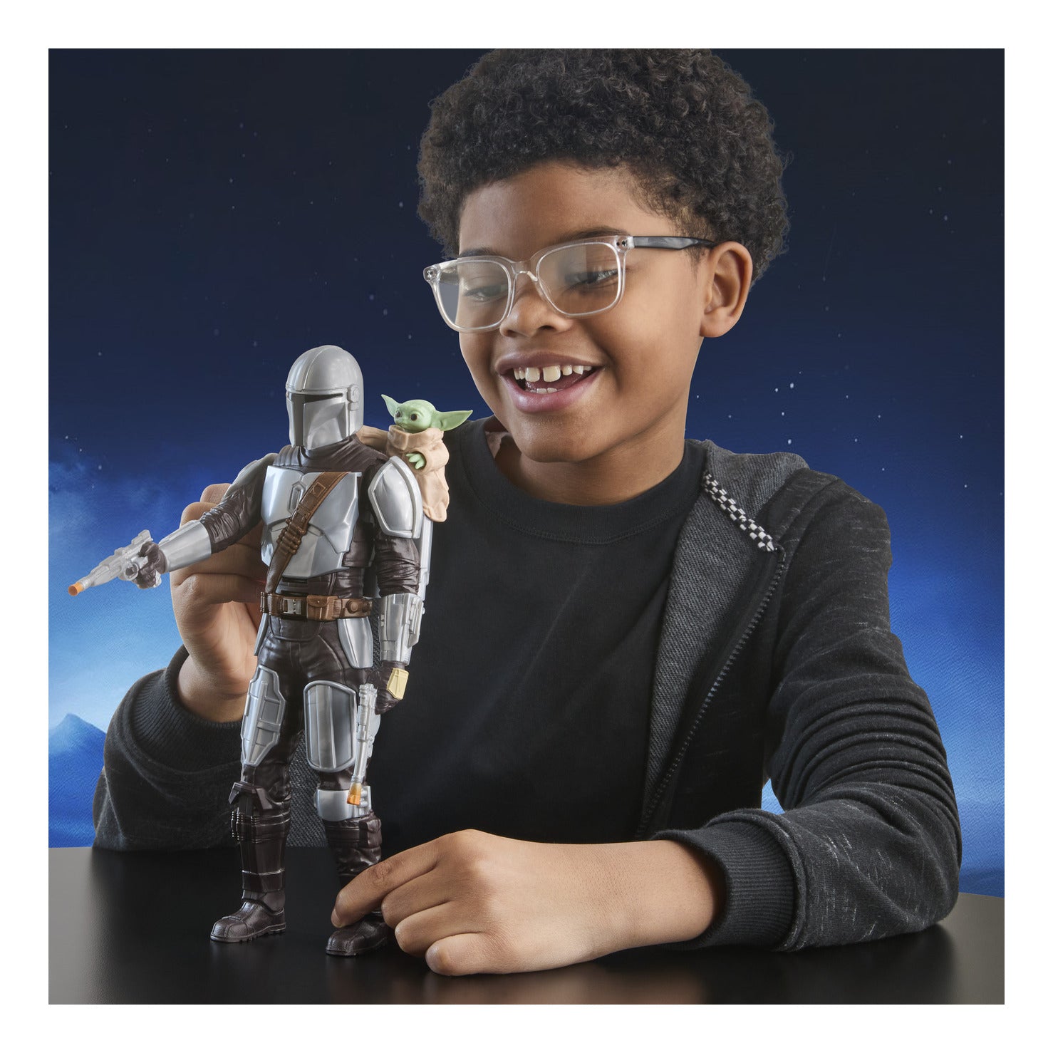 Star Wars The Mandalorian & Grogu Bounty Blaster Action Figure