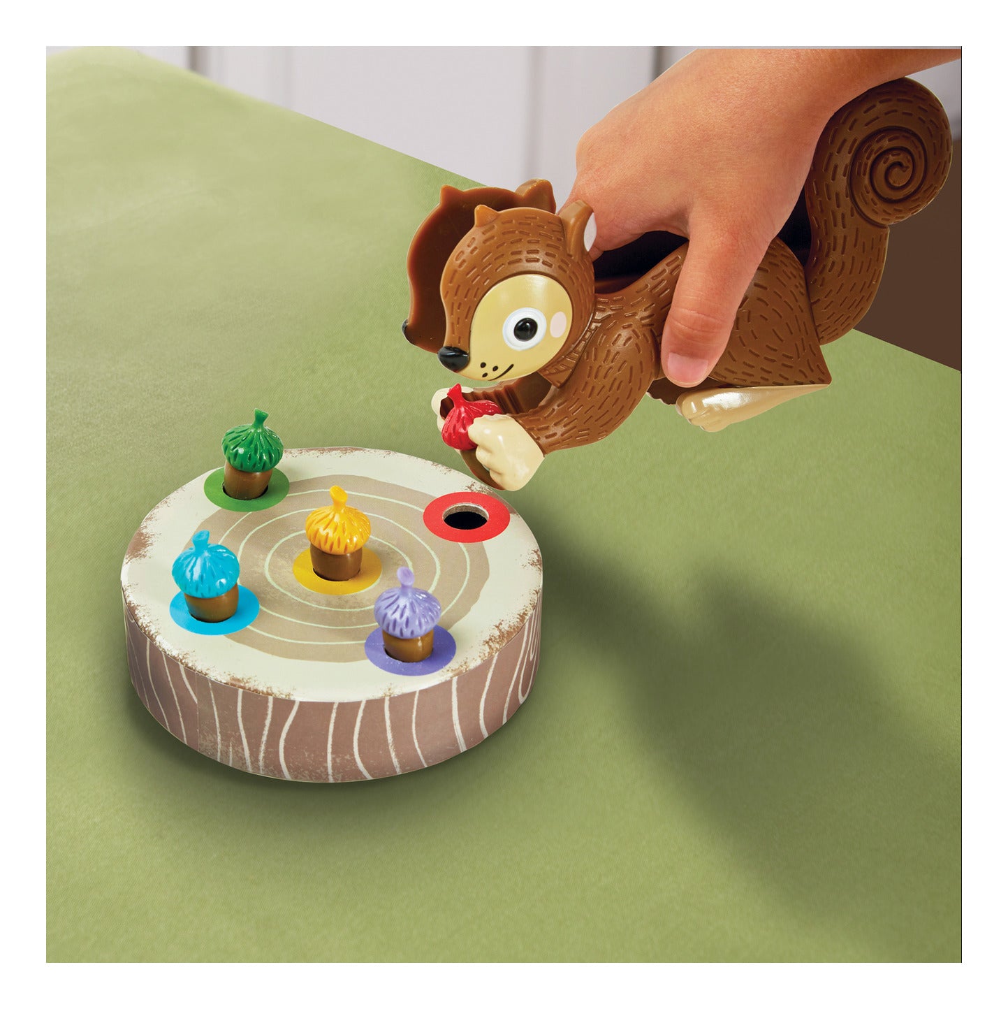 Learning Resources - The Sneaky Snacky Squirrel Game Fun