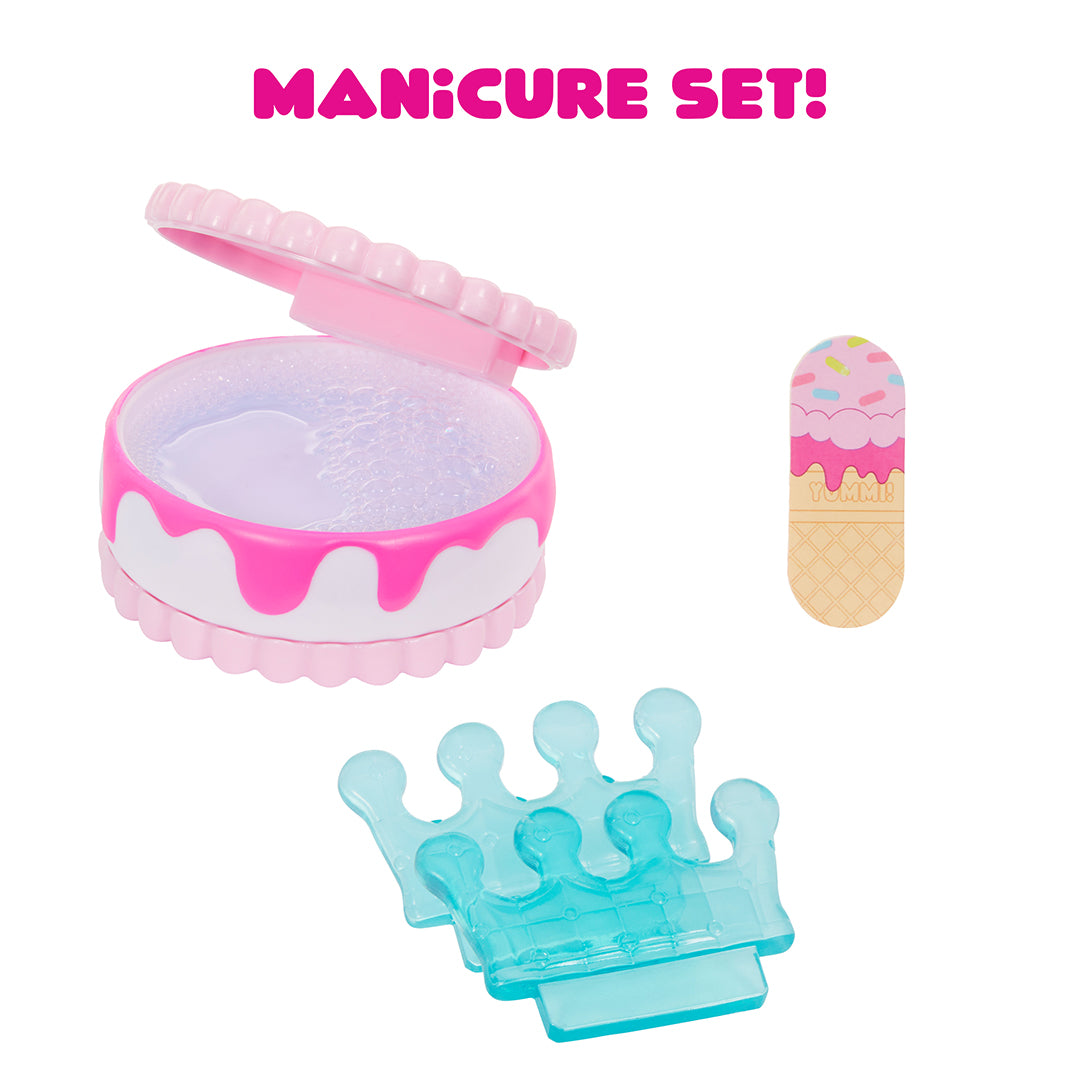Yummiland Ice Cream Beauty Bag Playset with Bianca Bubblegum Lip Gloss Doll