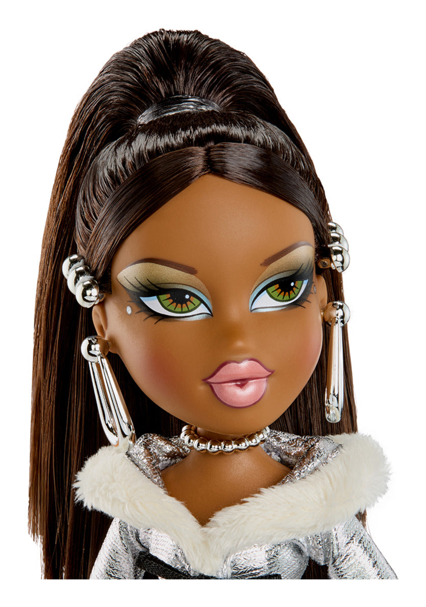 Bratz Charmz Sasha Fashion Doll with Collectible Bracelet and Charm