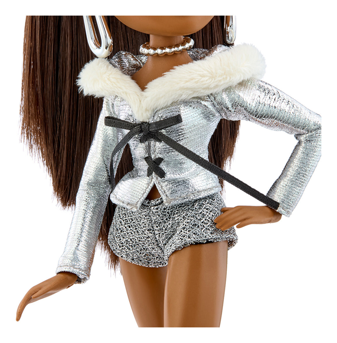 Bratz Charmz Sasha Fashion Doll with Collectible Bracelet and Charm