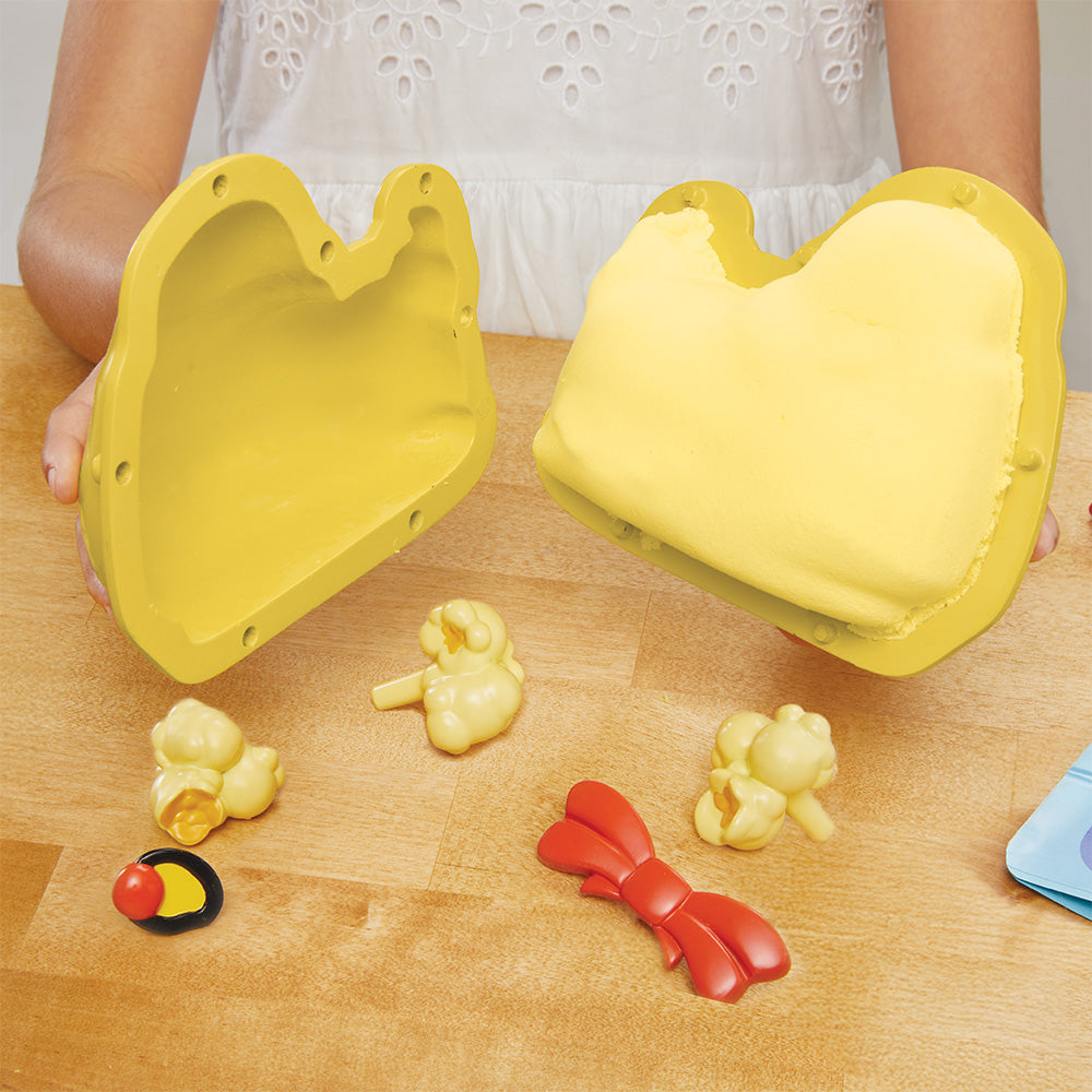 Little Tikes Creative Chefs Bluey Duck Cake Kit