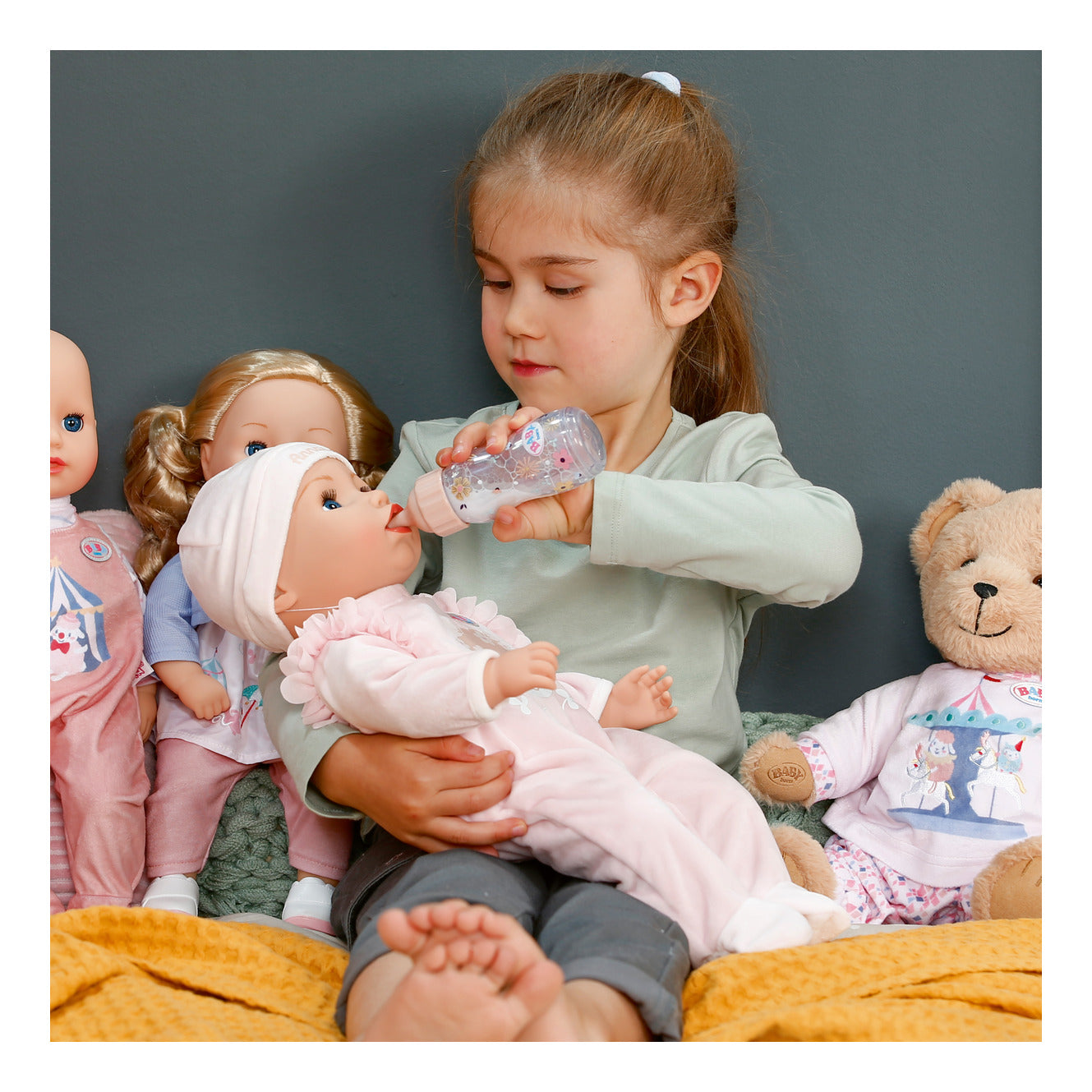 BABY born Feeding Trick Bottle