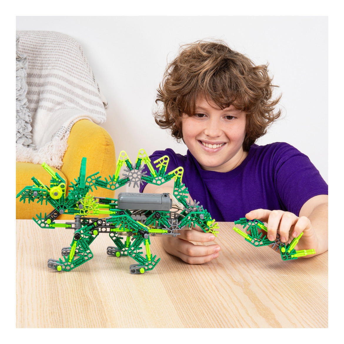 K'NEX Dynamic Dinos 225-Piece 6-in-1 Motorised Building Set