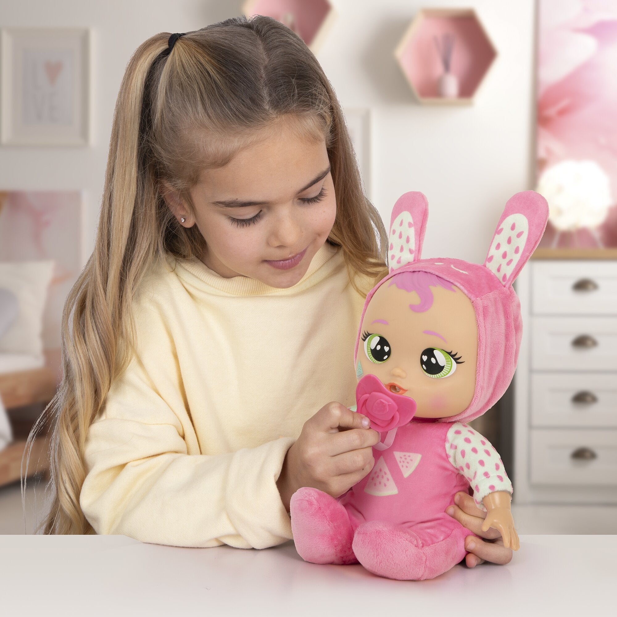 Cry Babies Mealtime Julie Interactive Baby Doll with Feeding Accessories