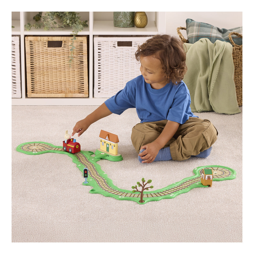 Peppa Pig Whizz Around Clickety Clack Train Set