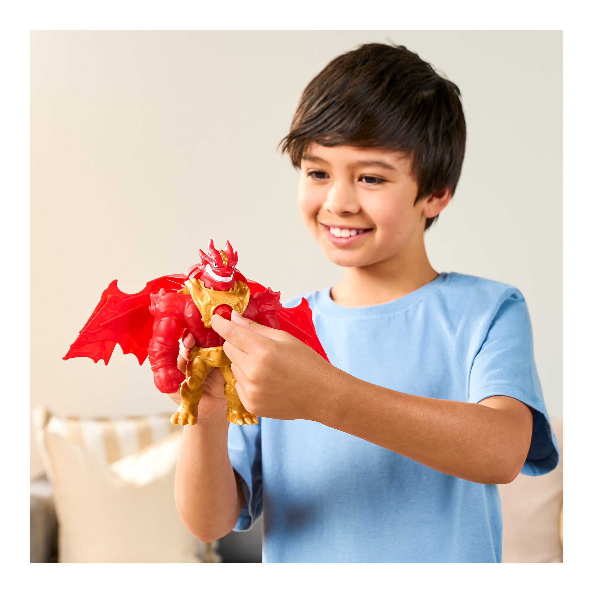 Heroes of Goo Jit Zu Battlewing Blazagon Stretchy Figure
