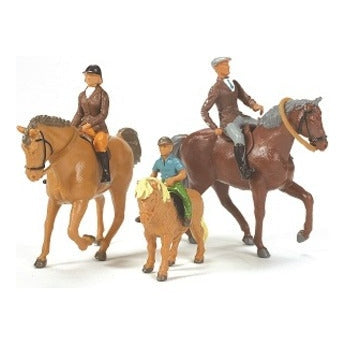 Britains 1:32 Horses and Riders Farm Toy Set