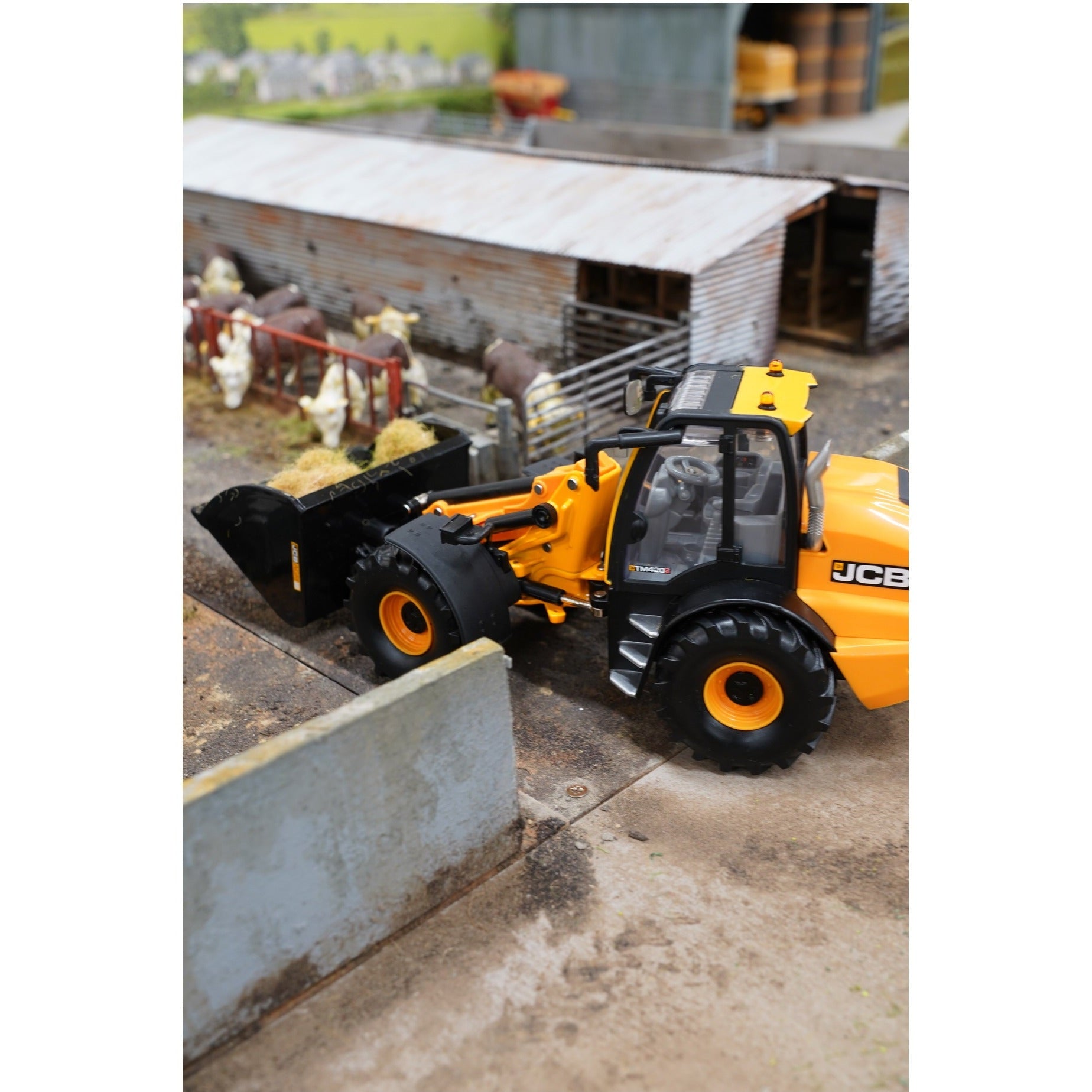 Britains JCB TM420S Loader 1:32 Scale