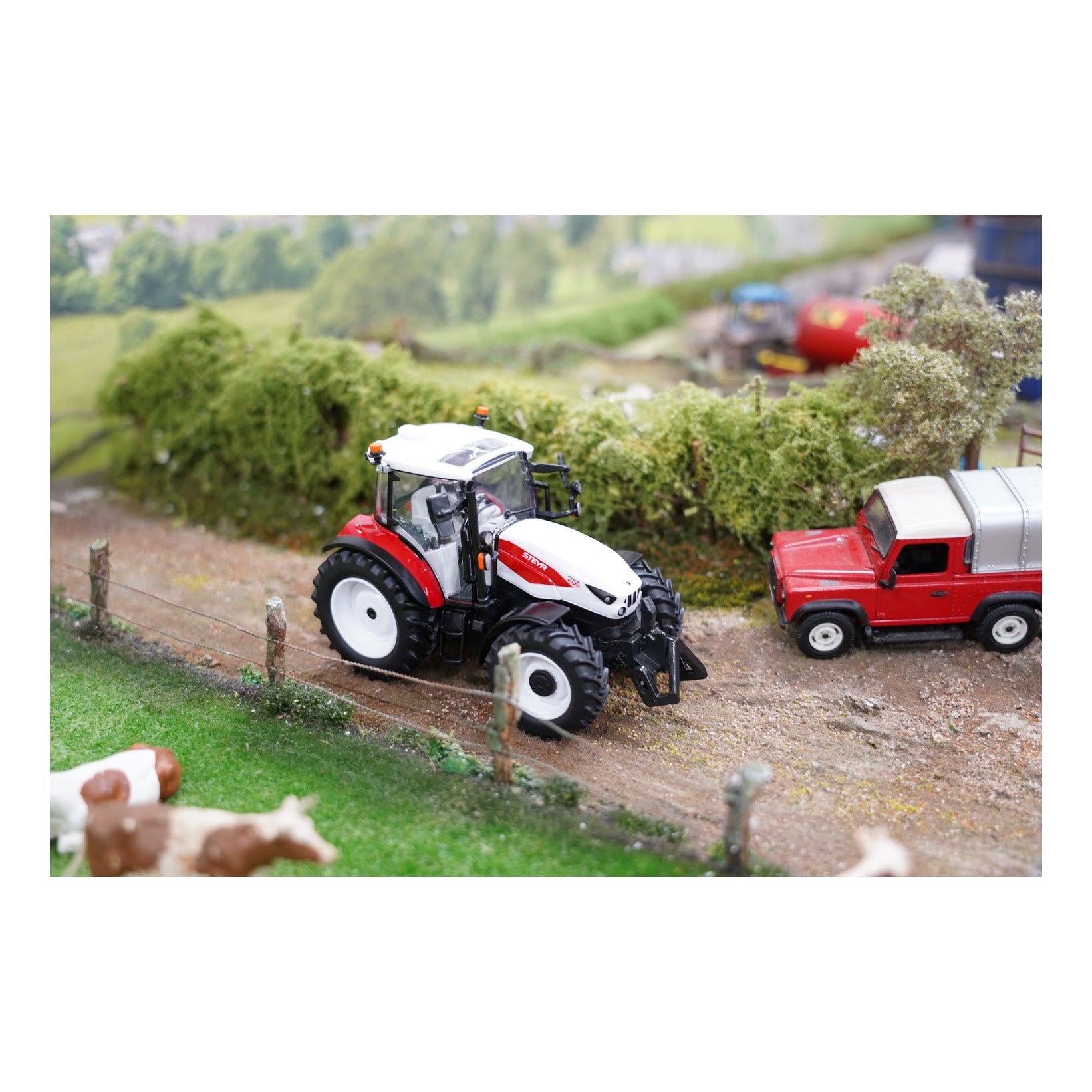 Britains Steyr Plus 4120 Tractor 1:32 Scale