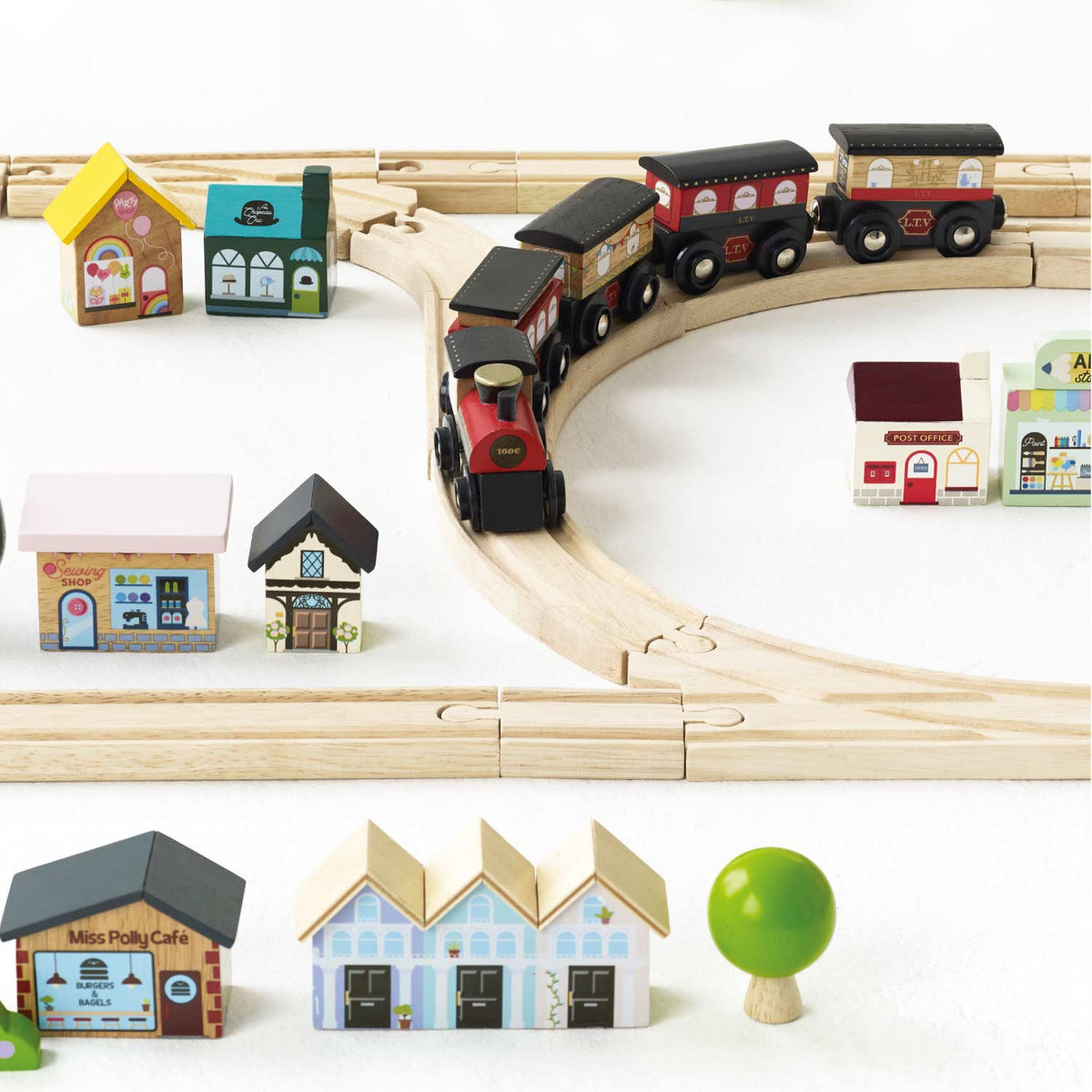 Le Toy Van London City Wooden Train Set 120 Pieces
