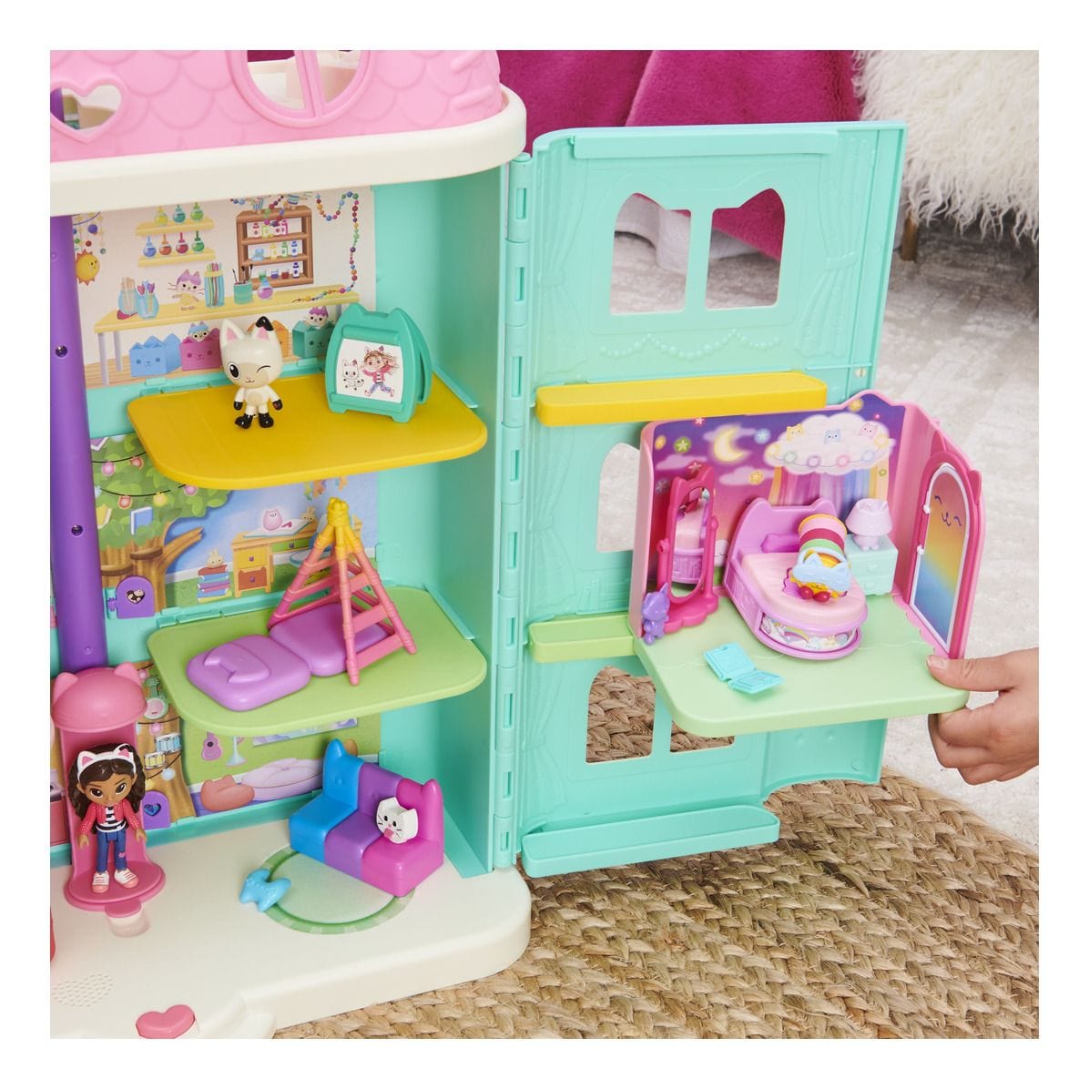 Gabby's Dollhouse Deluxe Room - Bedroom 778988374115