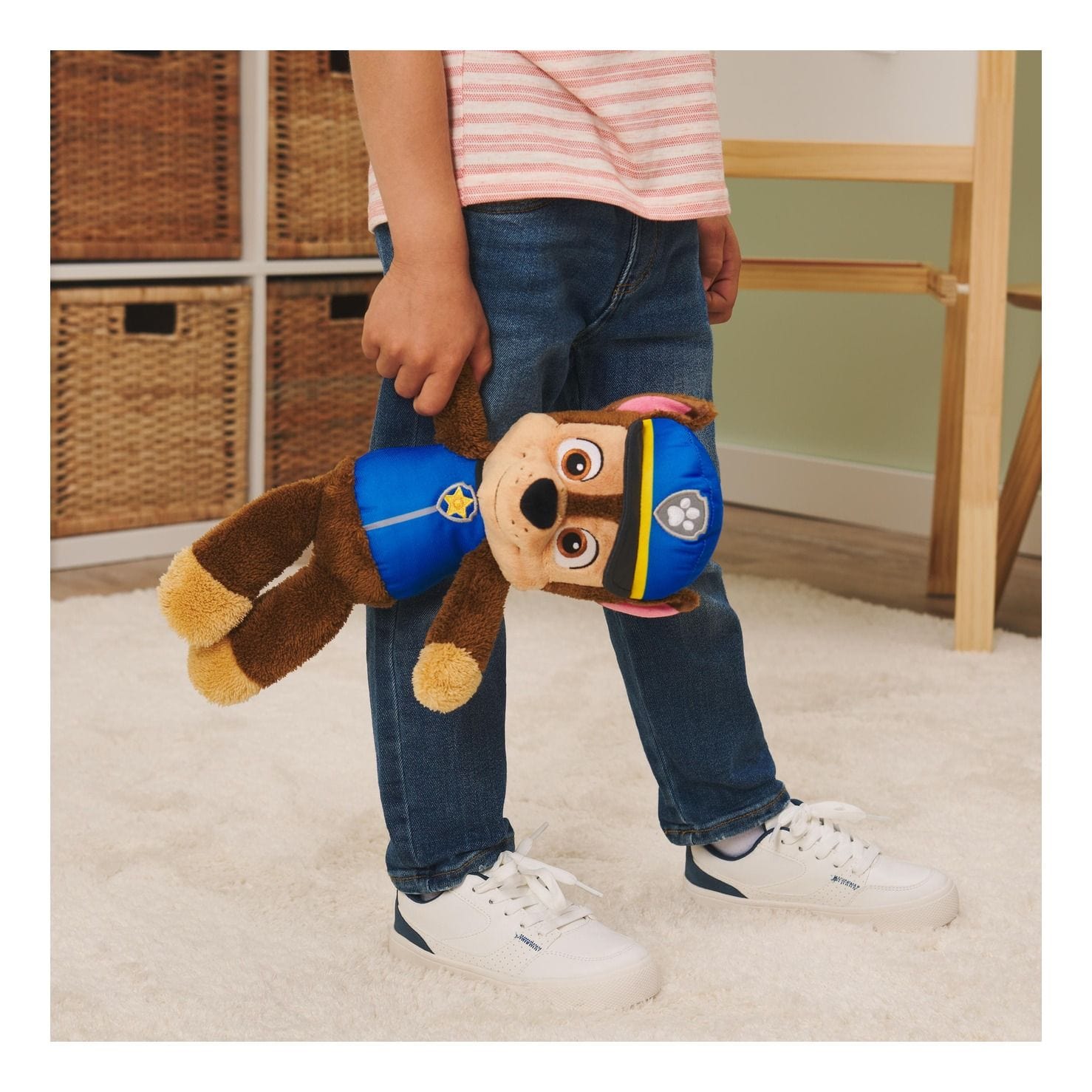 Gund Paw Patrol Official Chase Take-Along Plush 778988600559