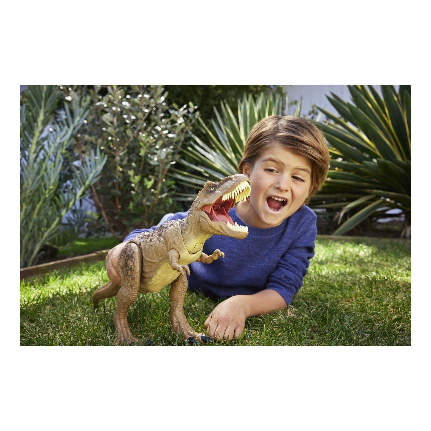 J! Jurassic World - All Out Attack T-Rex 194735228263