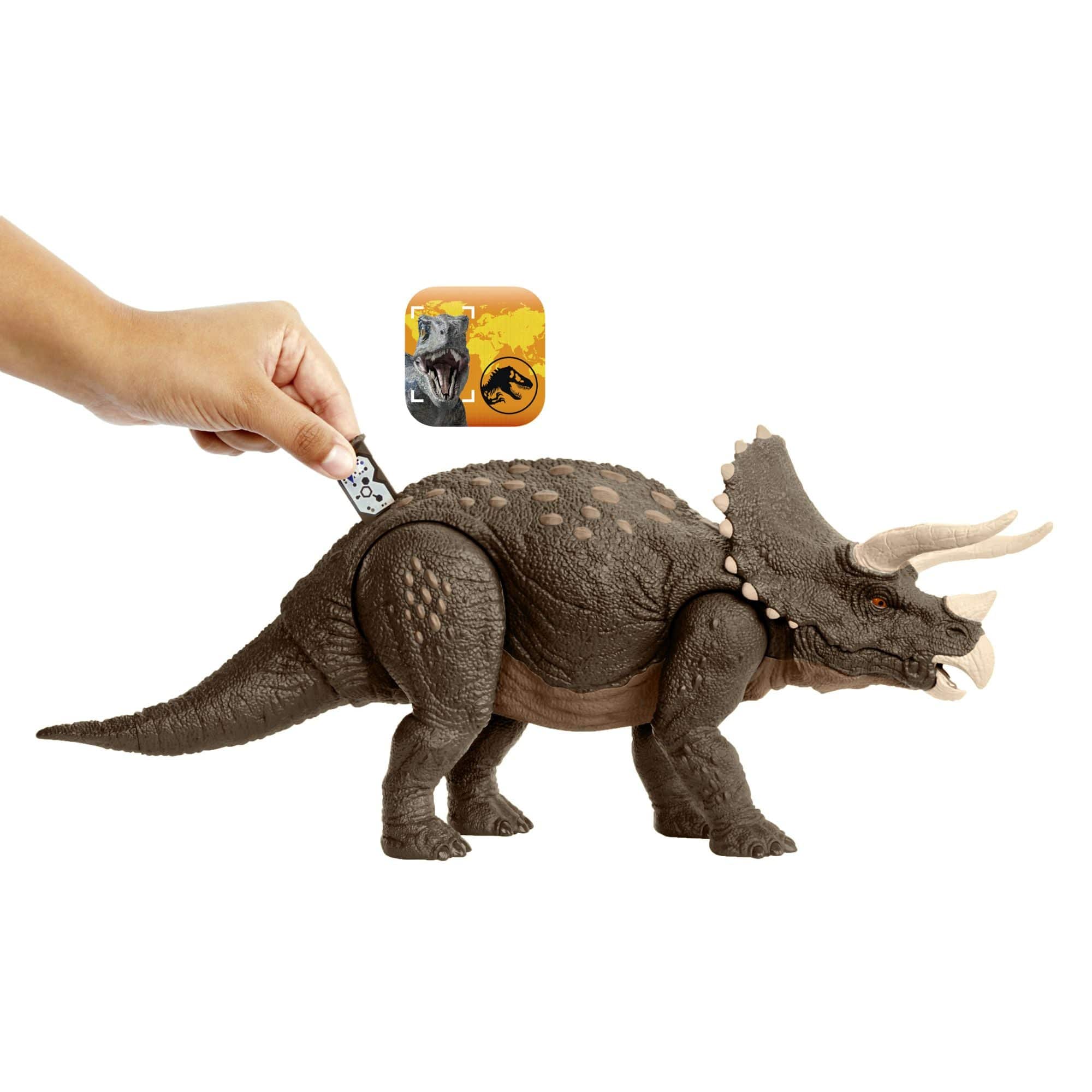 Jurassic World Earth Defender Triceratops 194735165421