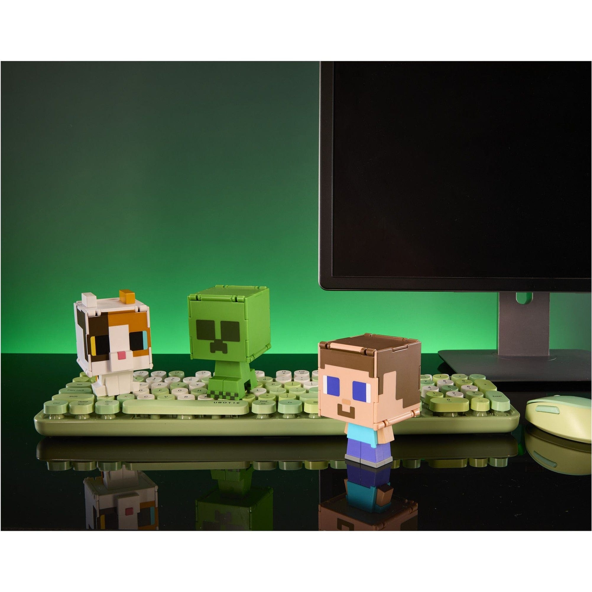 Minecraft Flippin Figures Asst 0194735193295