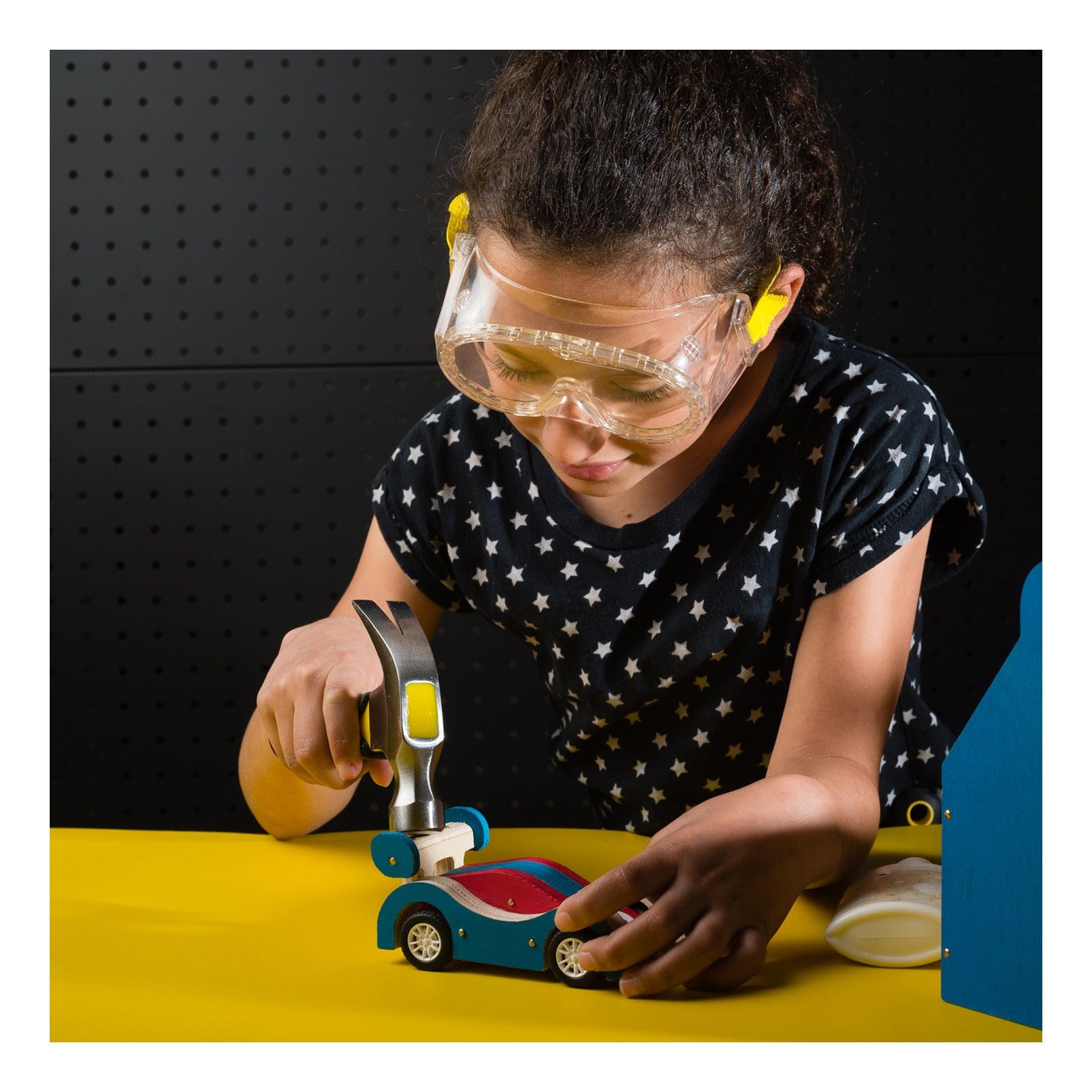 Stanley Jr. Pull Back Sports Car & 5 Piece Toolset