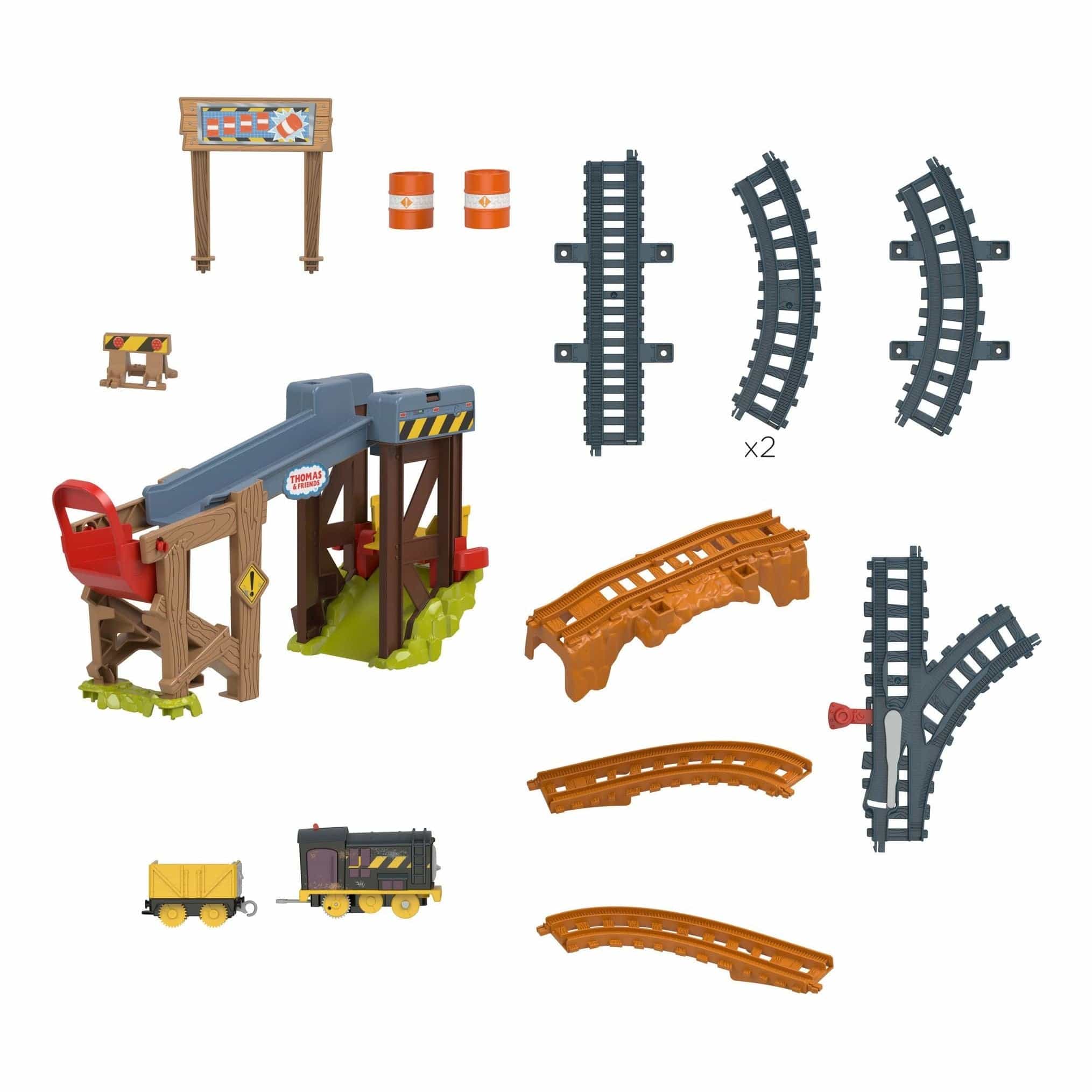 * Thomas & Friends Diesel's Lift & Load Set 194735265626