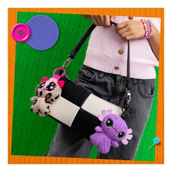 Threadz - Petit Clip-On Plush - Green/Pink ears 885561800937