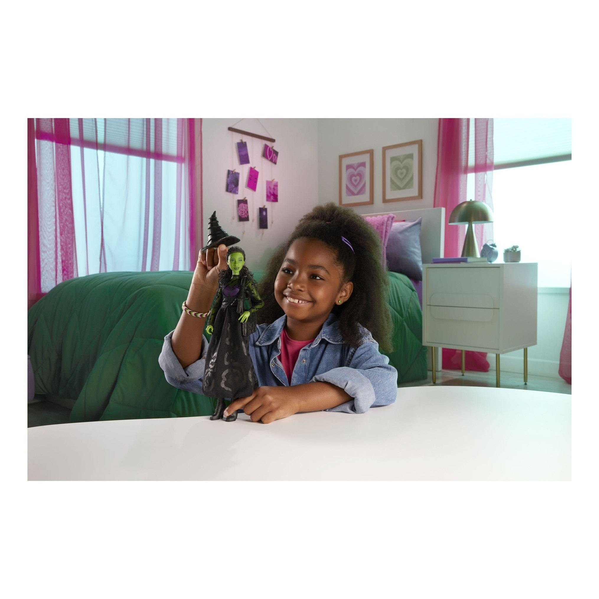 Universal Pictures’ Wicked Elphaba Fashion Doll 194735238064