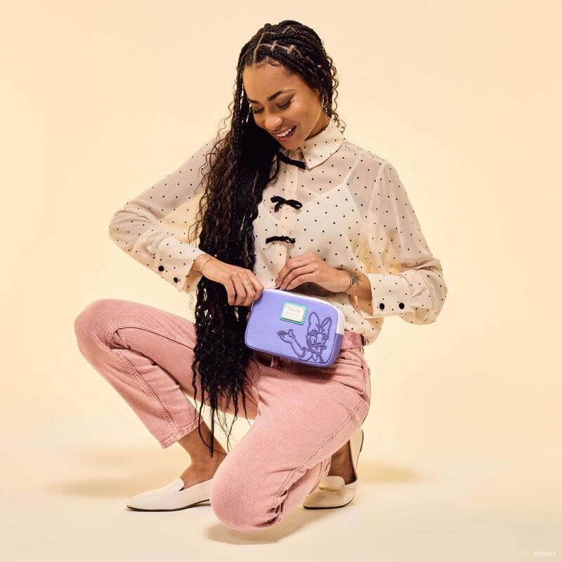 Loungefly – Disney Daisy Duck Nylon Sling Bag