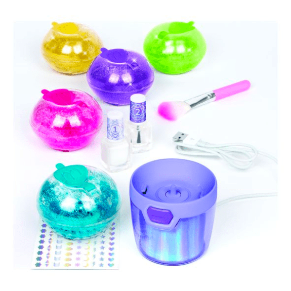 Make it Real: Party Nails Glitter Nail Studio