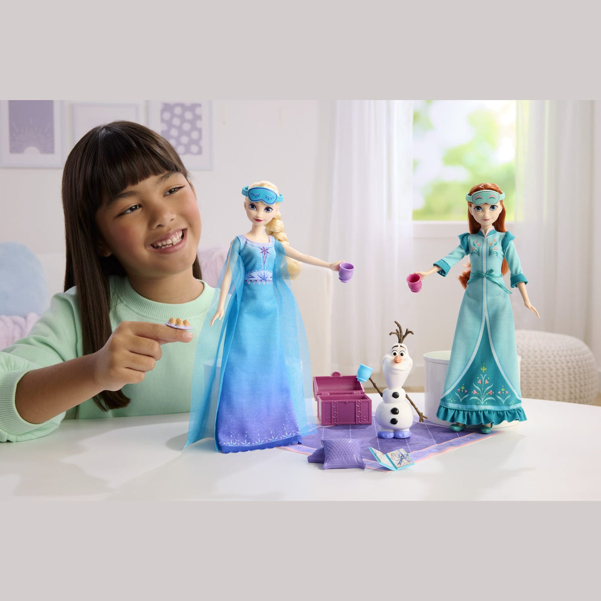Mattel Disney Frozen Anna & Elsa Slumber Sister Doll Set with Olaf 194735379613