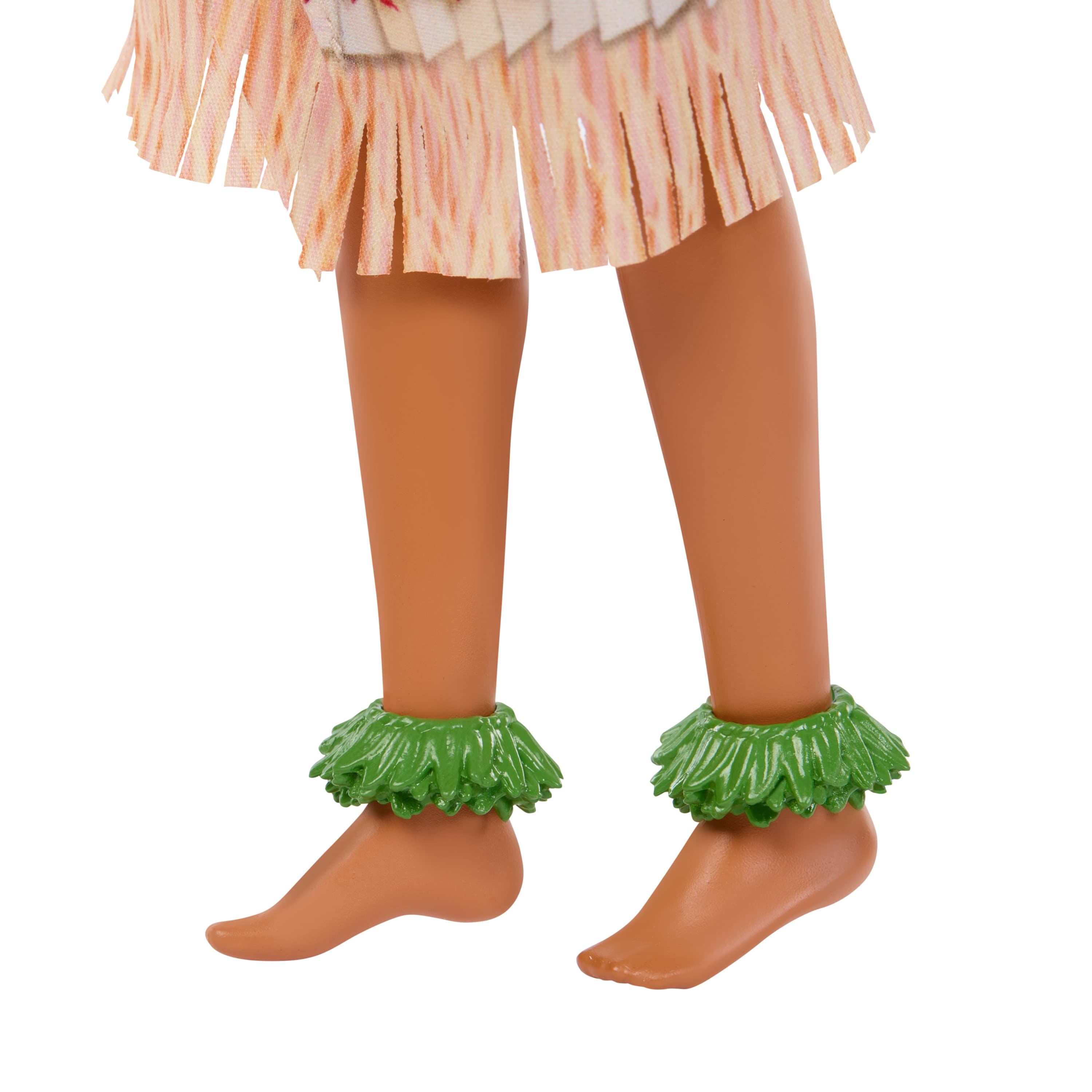 Mattel Disney Moana Live-Action Fashion Doll with Removable Outfit and 5 Accessories 194735368037