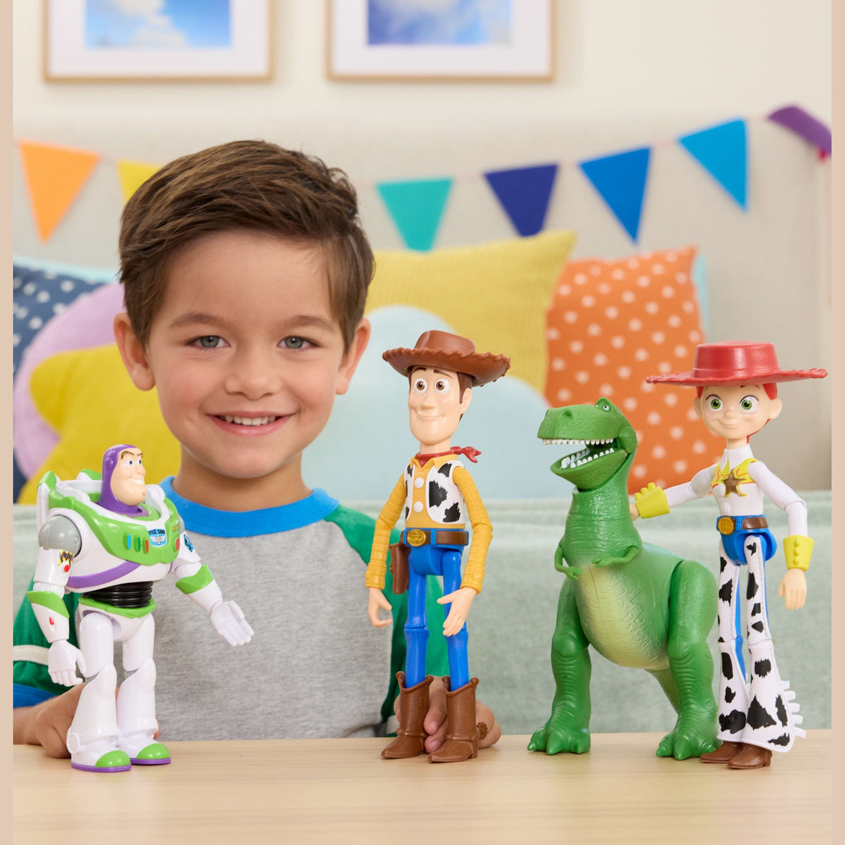 Mattel Disney Pixar Toy Story 5 Buzz Lightyear 7-Inch PlayScale Figure 194735356546
