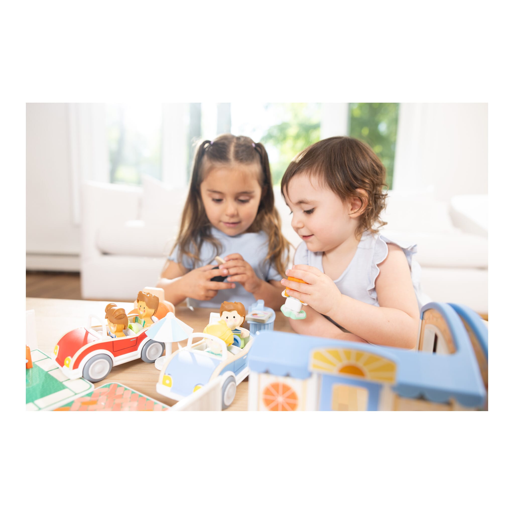 Melissa & Doug Cheery Lane House Wooden Play Set with Figures