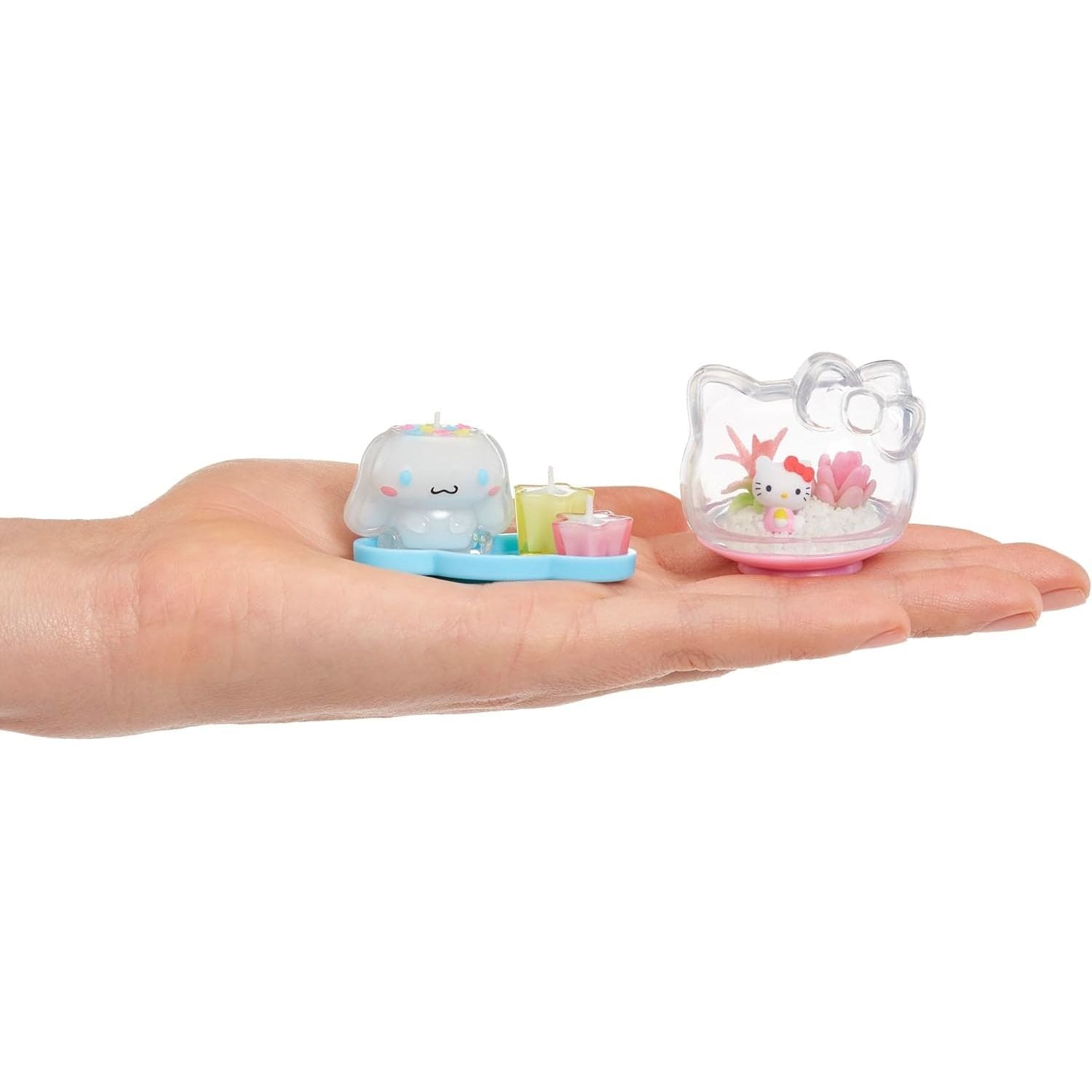 Miniverse Make It Mini Food Hello Kitty® Assortment (1 Chosen at Random) 0035051547235