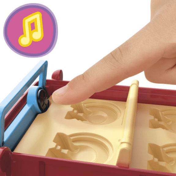 Peppa Pig: Peppa's Family Red Car 5010993837410