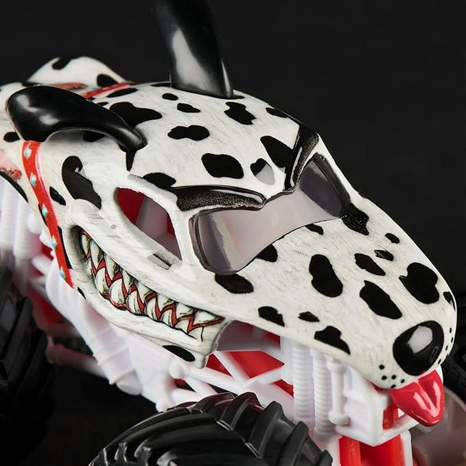 Monster Jam - 1:64 Diecast Truck - Series 42 - Ruff Crowd - Monster Mutt Dalmatian 778988553480