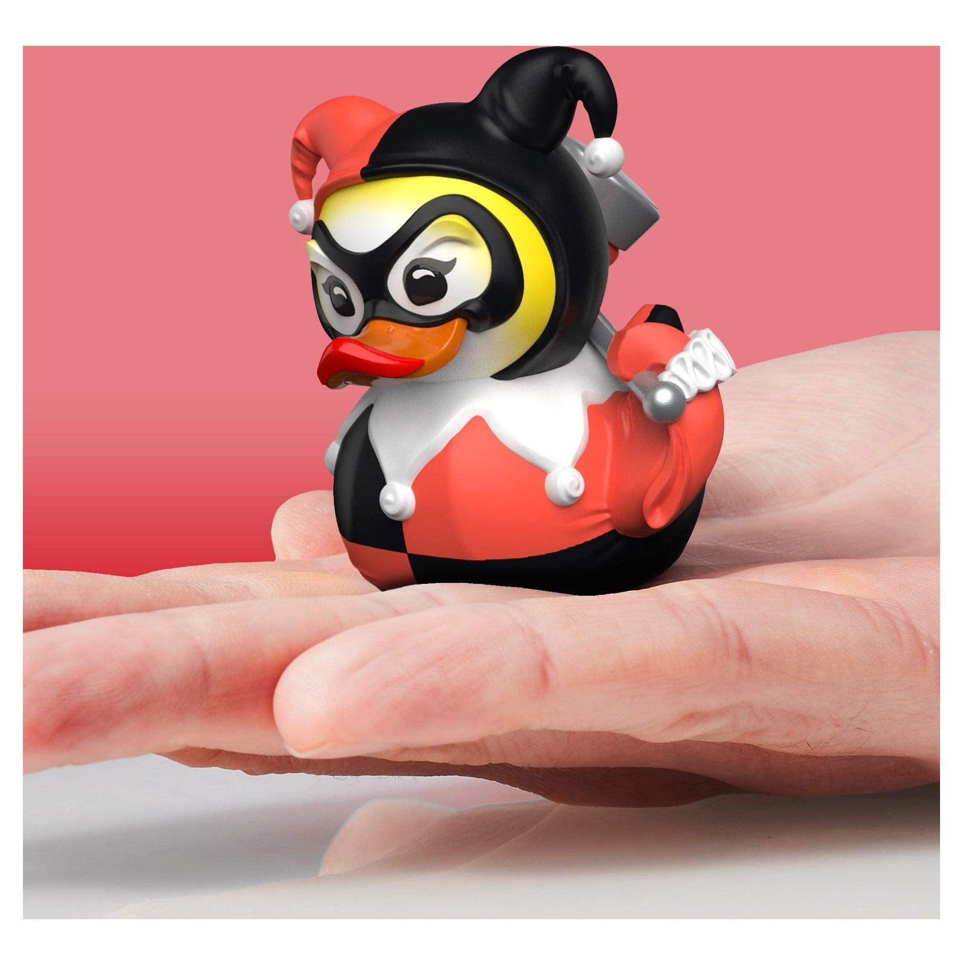 Tubbz Collectibles – DC Comics – Harley Quinn (Mini Tubbz) 5056280459385