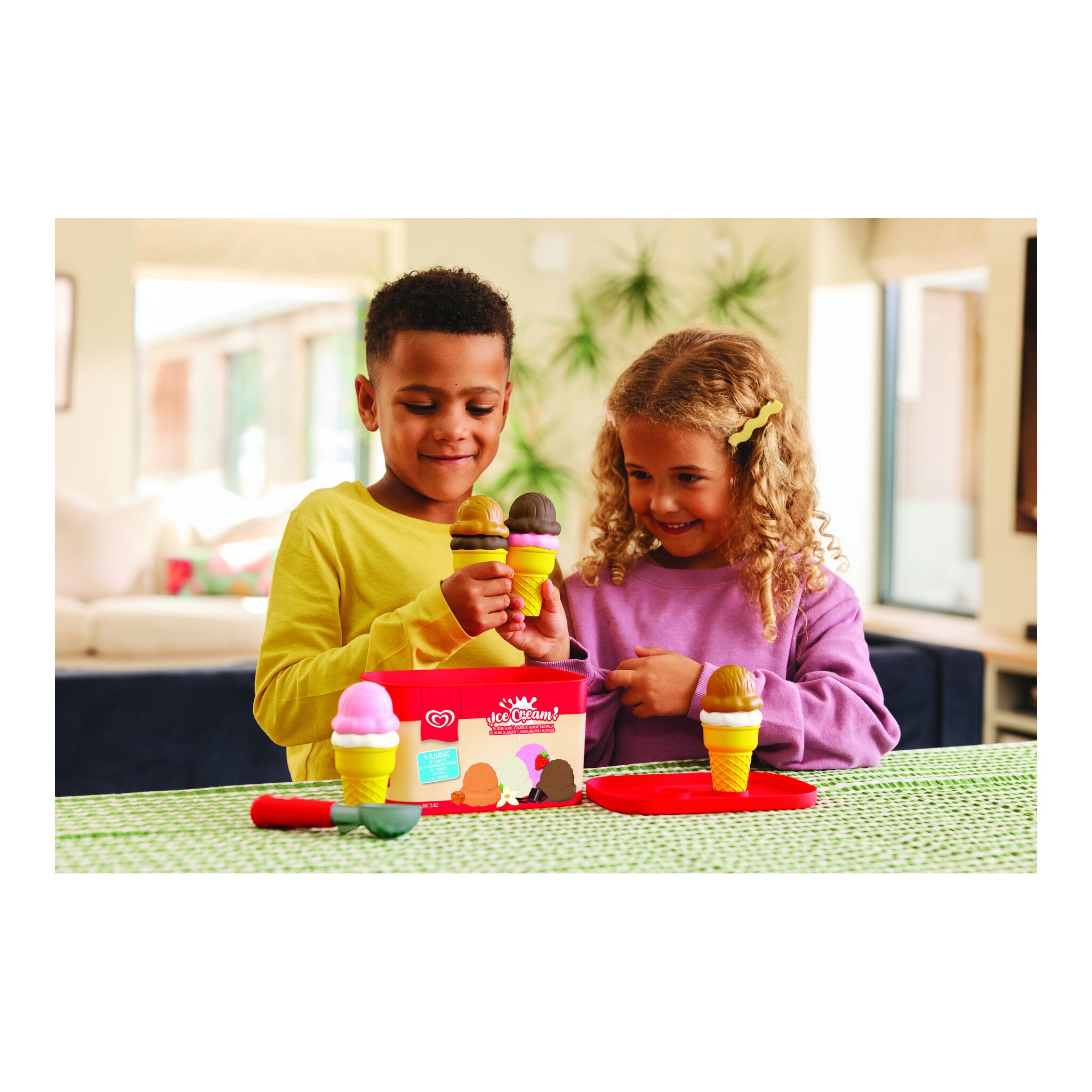 Casdon Walls 15-Piece Ice Cream Scoop Playset